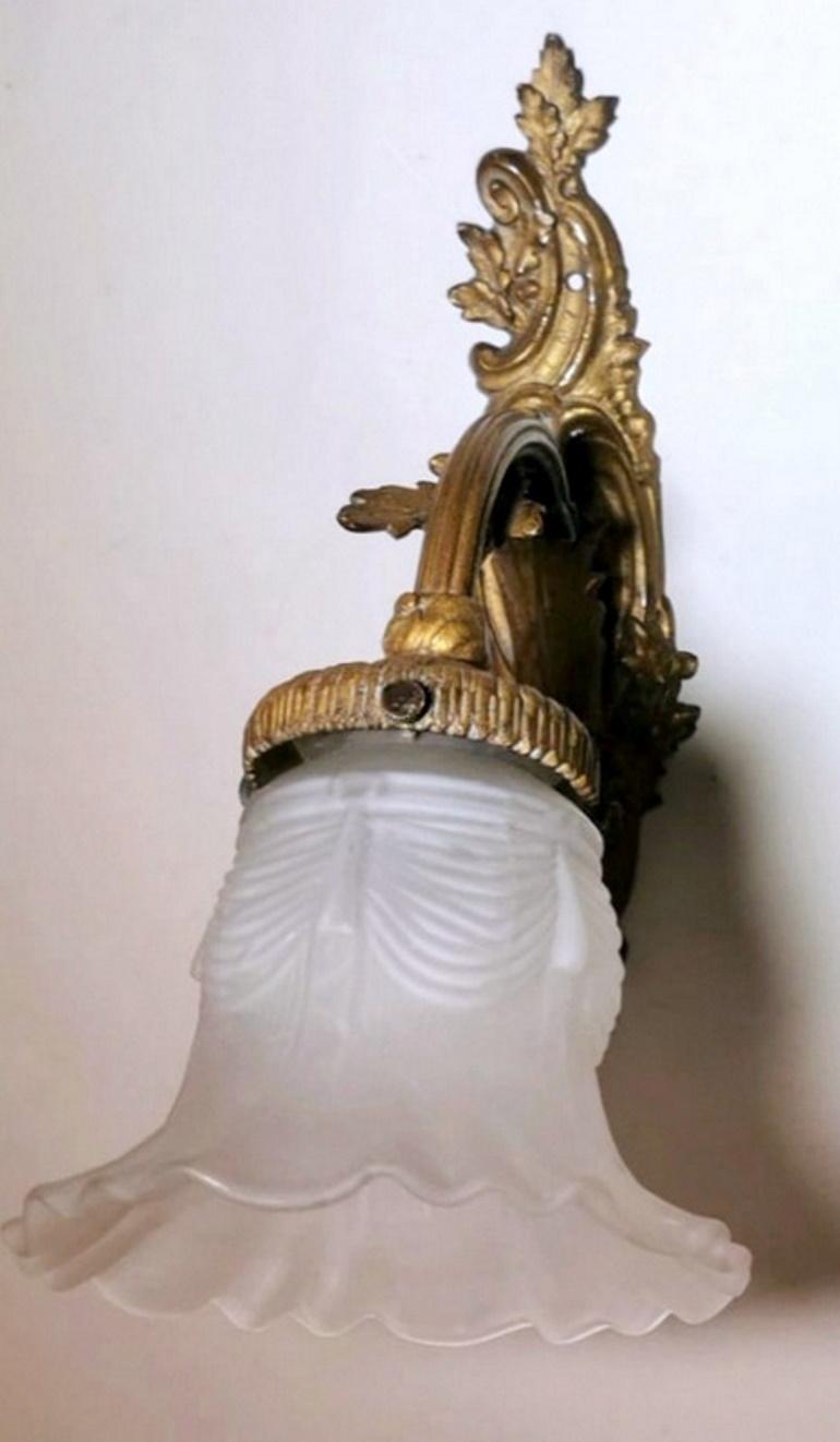 Liberty Pair of French Wall Sconces in Gilt Bronze and Opaline Glass In Good Condition In Prato, Tuscany