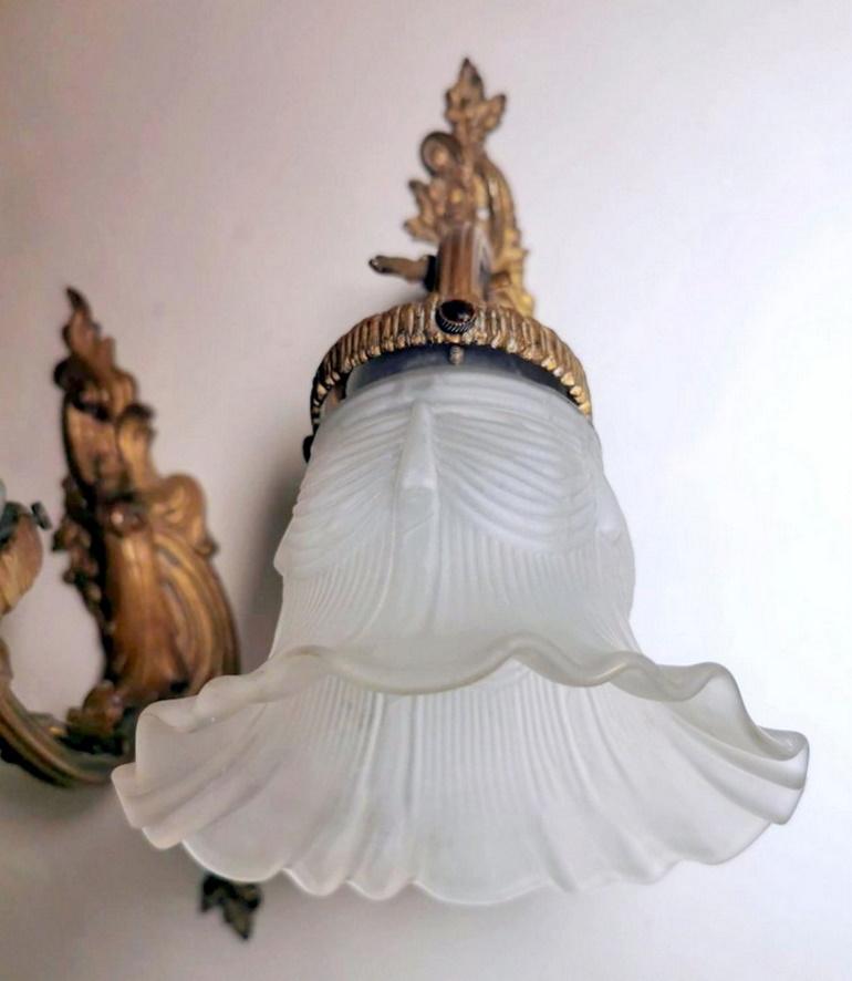 Liberty Pair of French Wall Sconces in Gilt Bronze and Opaline Glass 1
