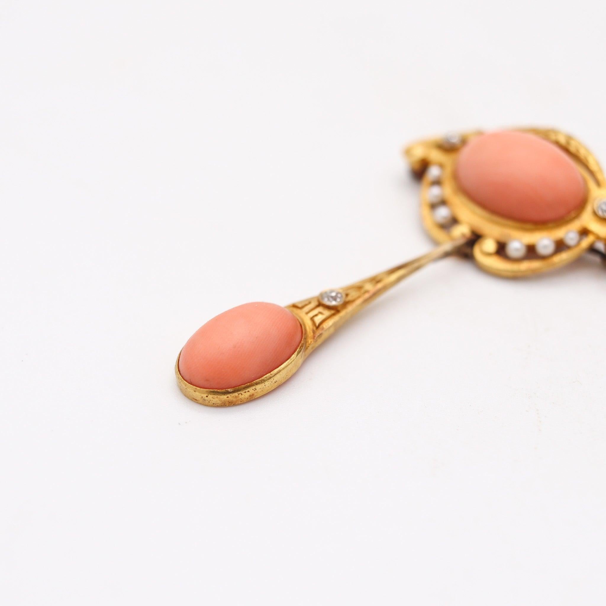 Art Nouveau Ciondolo-spilla LIBERTY STYLE 1890 Inghilterra in oro 18Kt, corallo, perle e diamanti in vendita