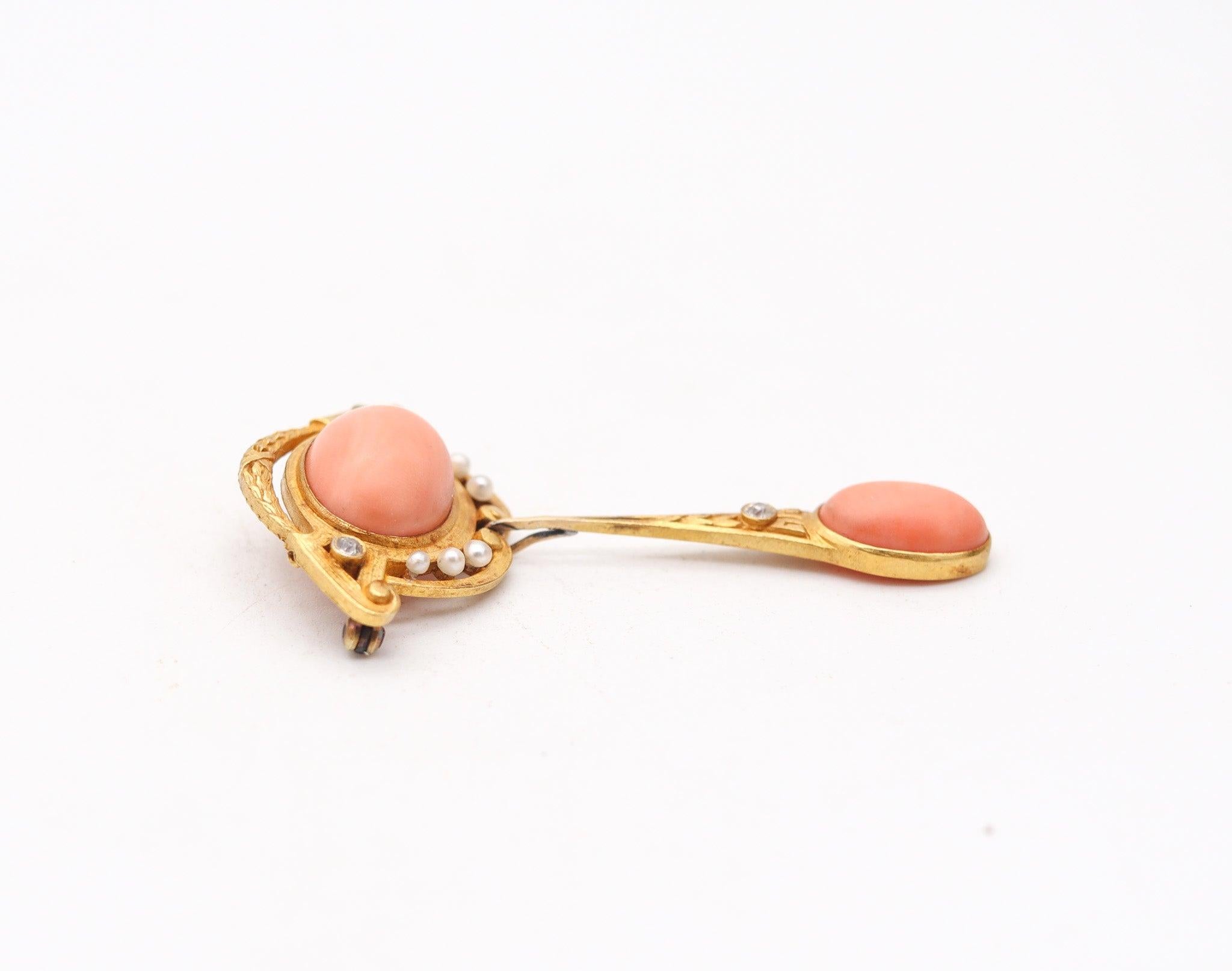 Taglio ovale Ciondolo-spilla LIBERTY STYLE 1890 Inghilterra in oro 18Kt, corallo, perle e diamanti in vendita