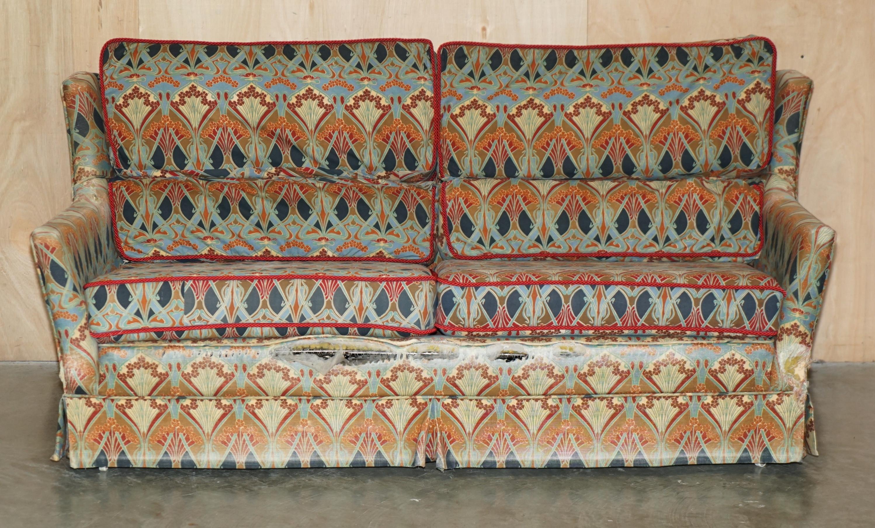Royal House Antiques

Royal House Antiques is delighted to offer for sale this vintage distressed Liberty's of London Ianthe upholstered 2-3 seat sofa 

Please note the delivery fee listed is just a guide, it covers within the M25 only for the UK