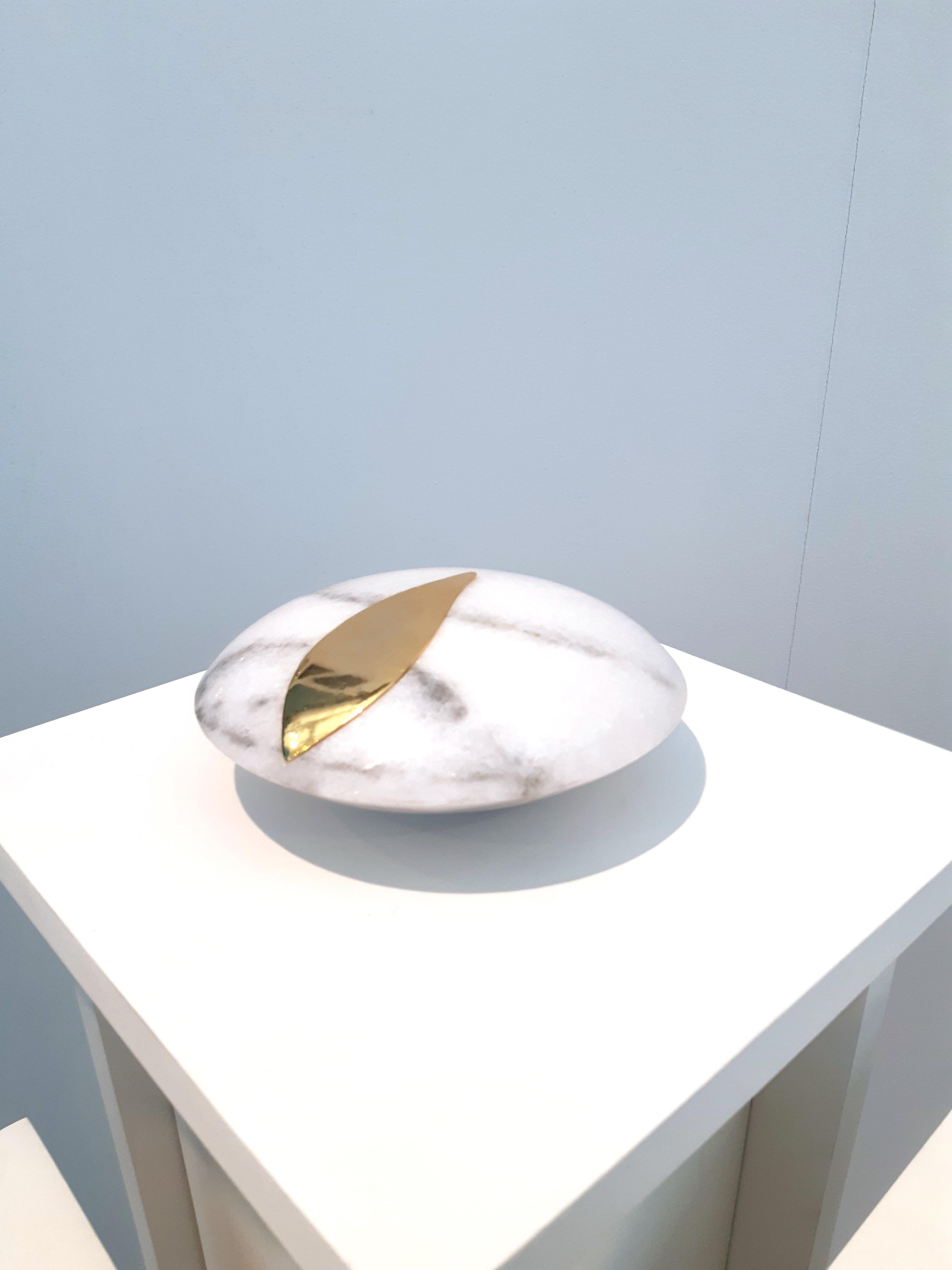 Libidonoso object #1 by Mameluca
Material: marble, gold-plated metal
Dimensions: D 15 x H 5.5 cm

In reference to Paul Nacke’s states about Narcissism, being an attitude of a person who treats his own body in the same way as the body of a sexual