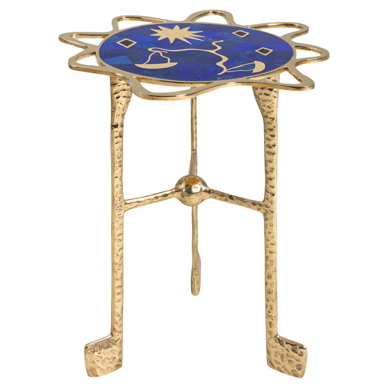 Table d'appoint Libra en laiton avec pierres semi-précieuses Viya de Vikram Goyal