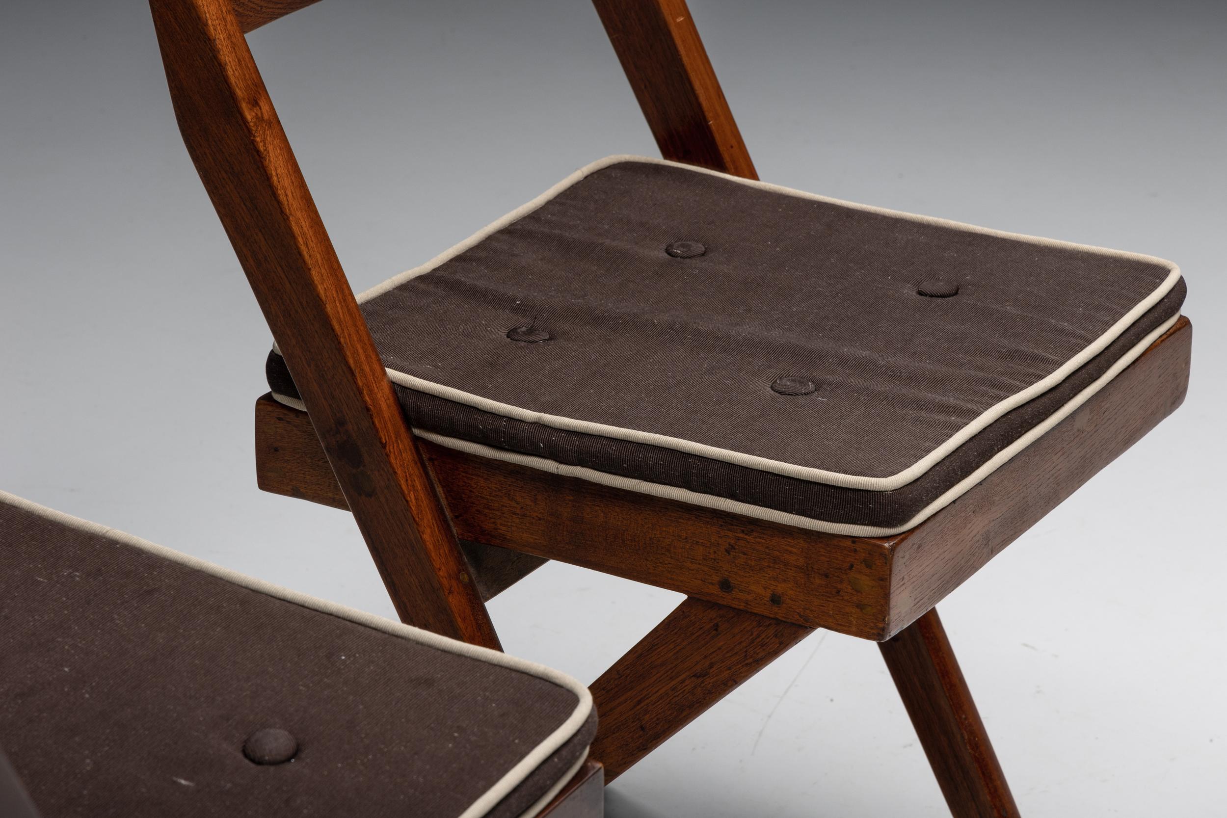 Teck Ensemble de chaises de bibliothèque par Pierre Jeanneret, Chandigarh, années 1950 en vente