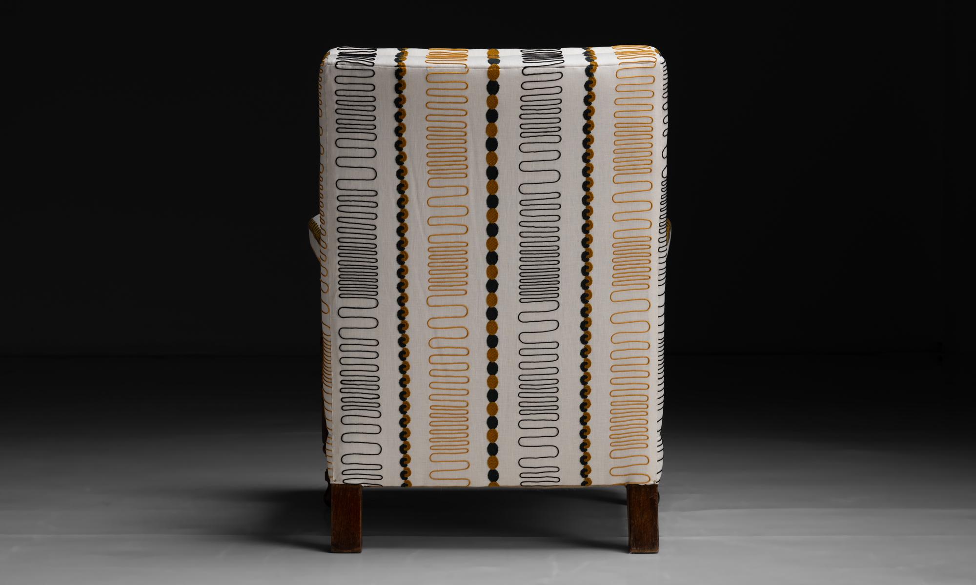 Library Chairs in Embroidered Linen by Pierre Frey, England circa 1900 For Sale 3