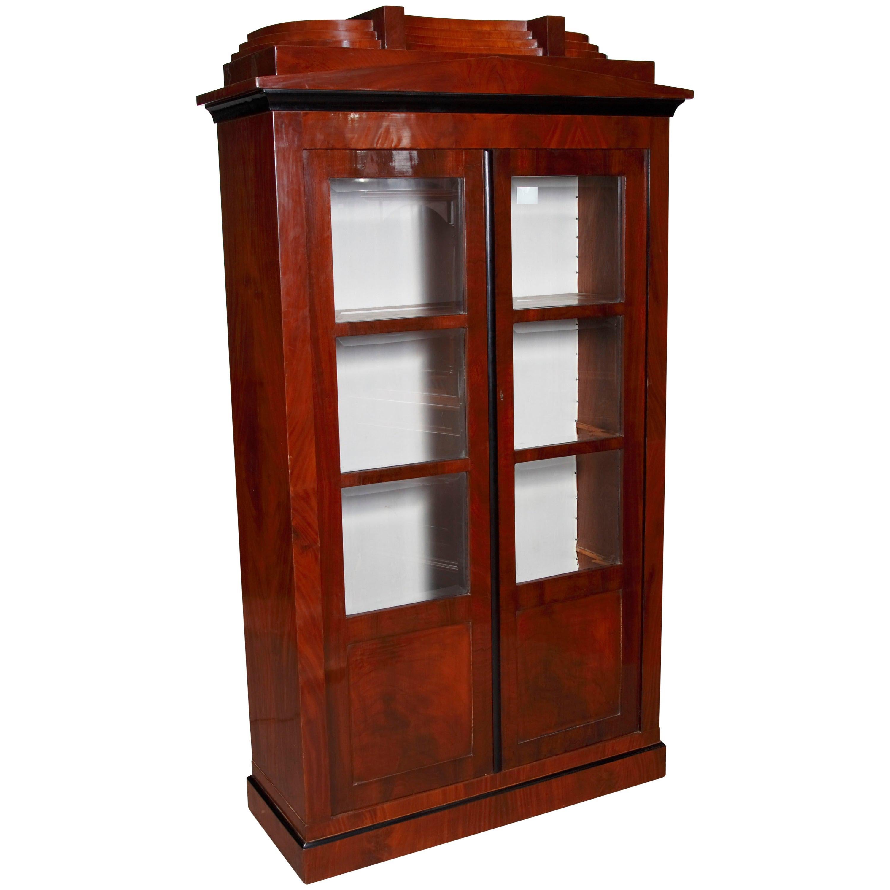 Library / Cabinet vitrine in antique Biedermeier Style  mahogany veneer For Sale