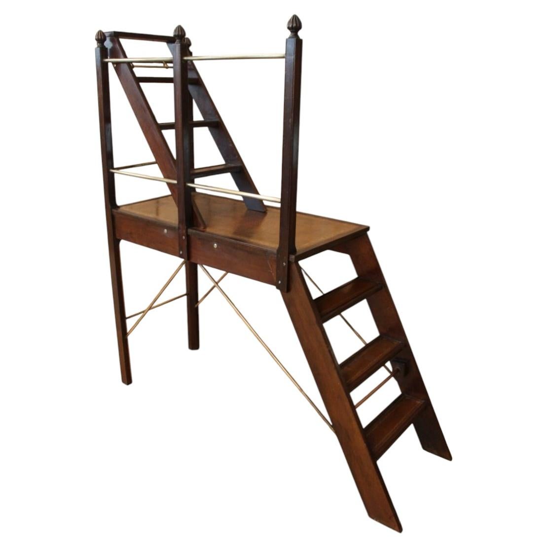 Tabouret de bibliothèque en vente