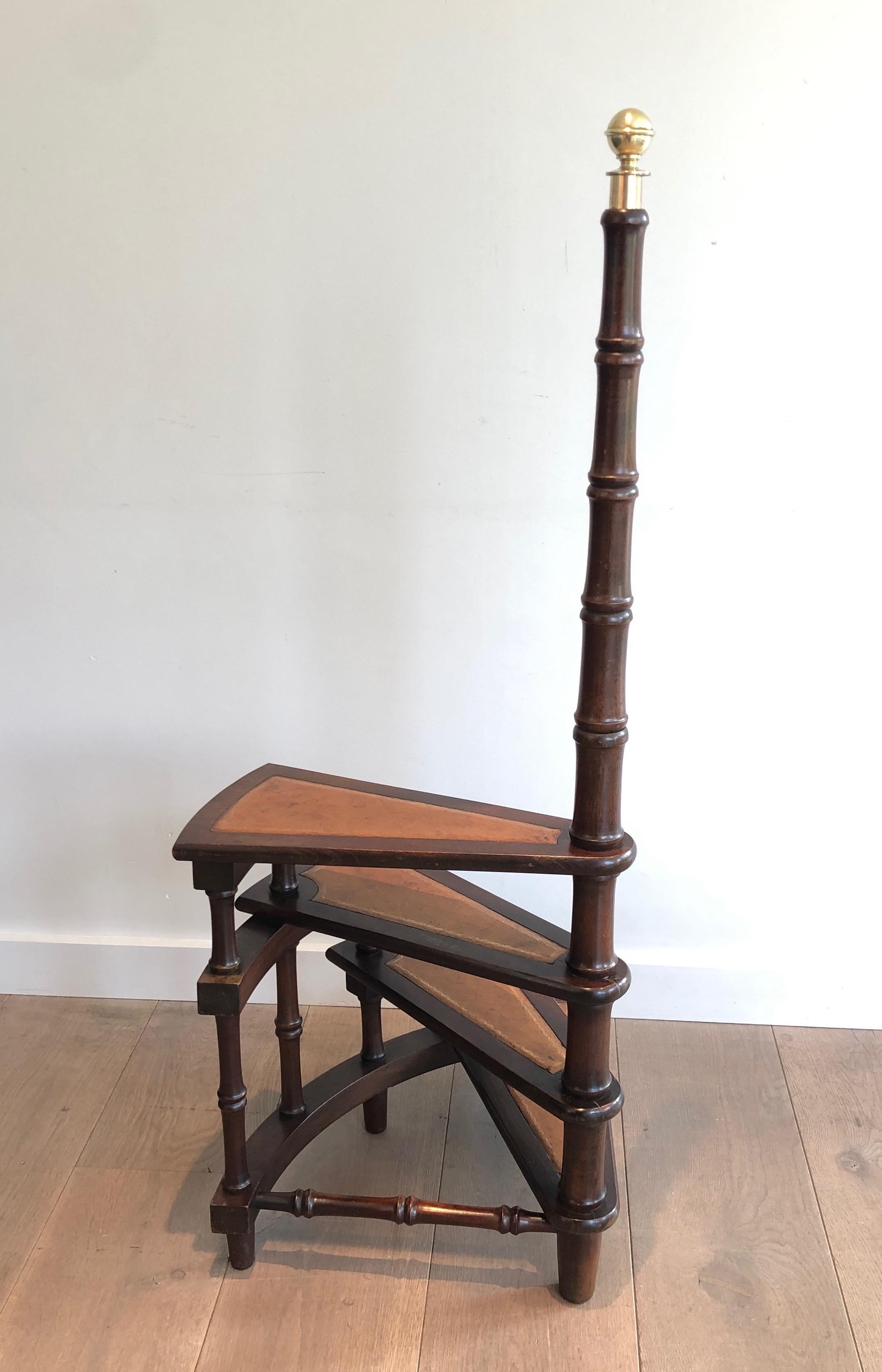 Library Stepladder in Wood, Leather and Brass For Sale 5