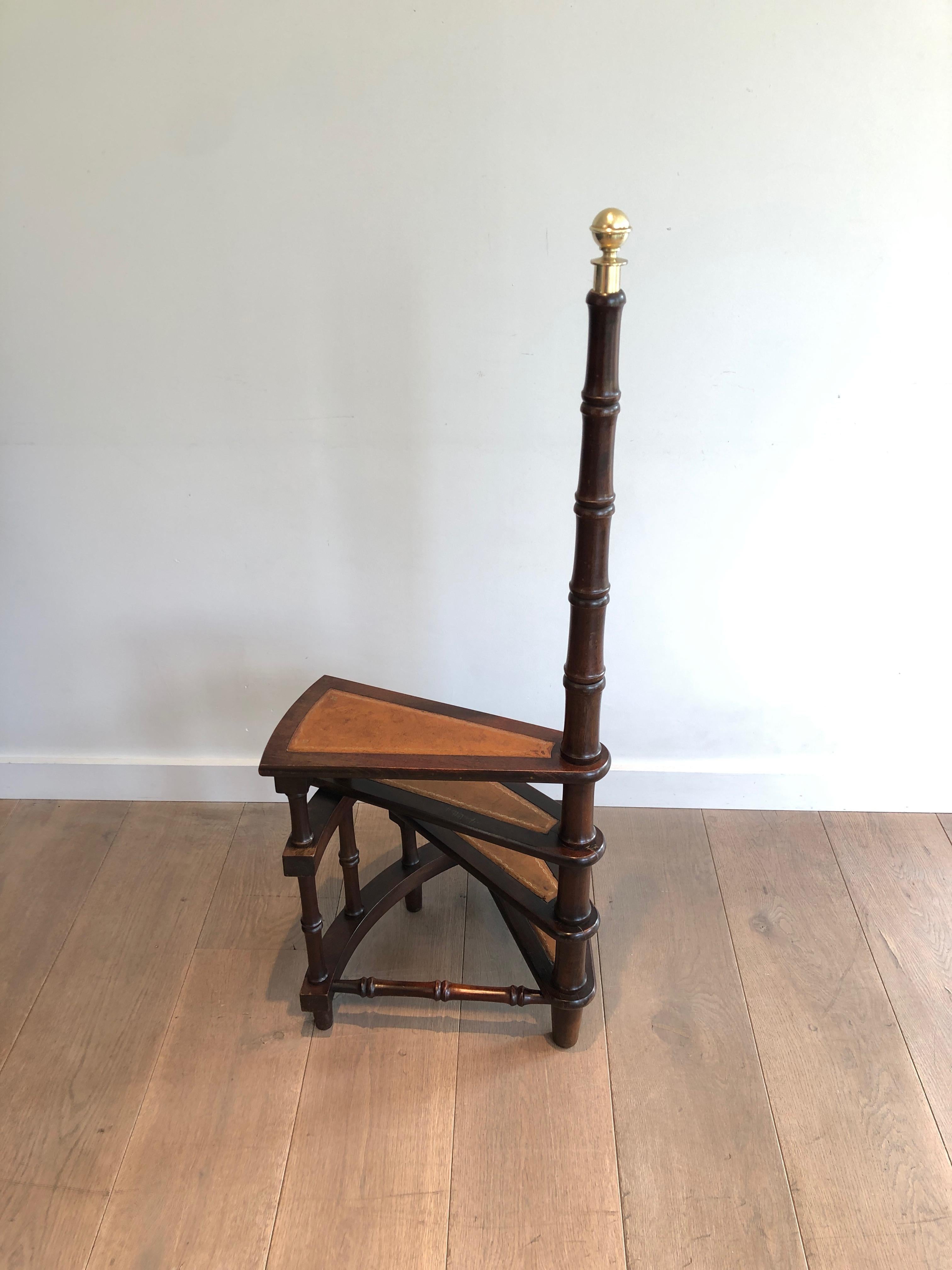 Library Stepladder in Wood, Leather and Brass For Sale 6