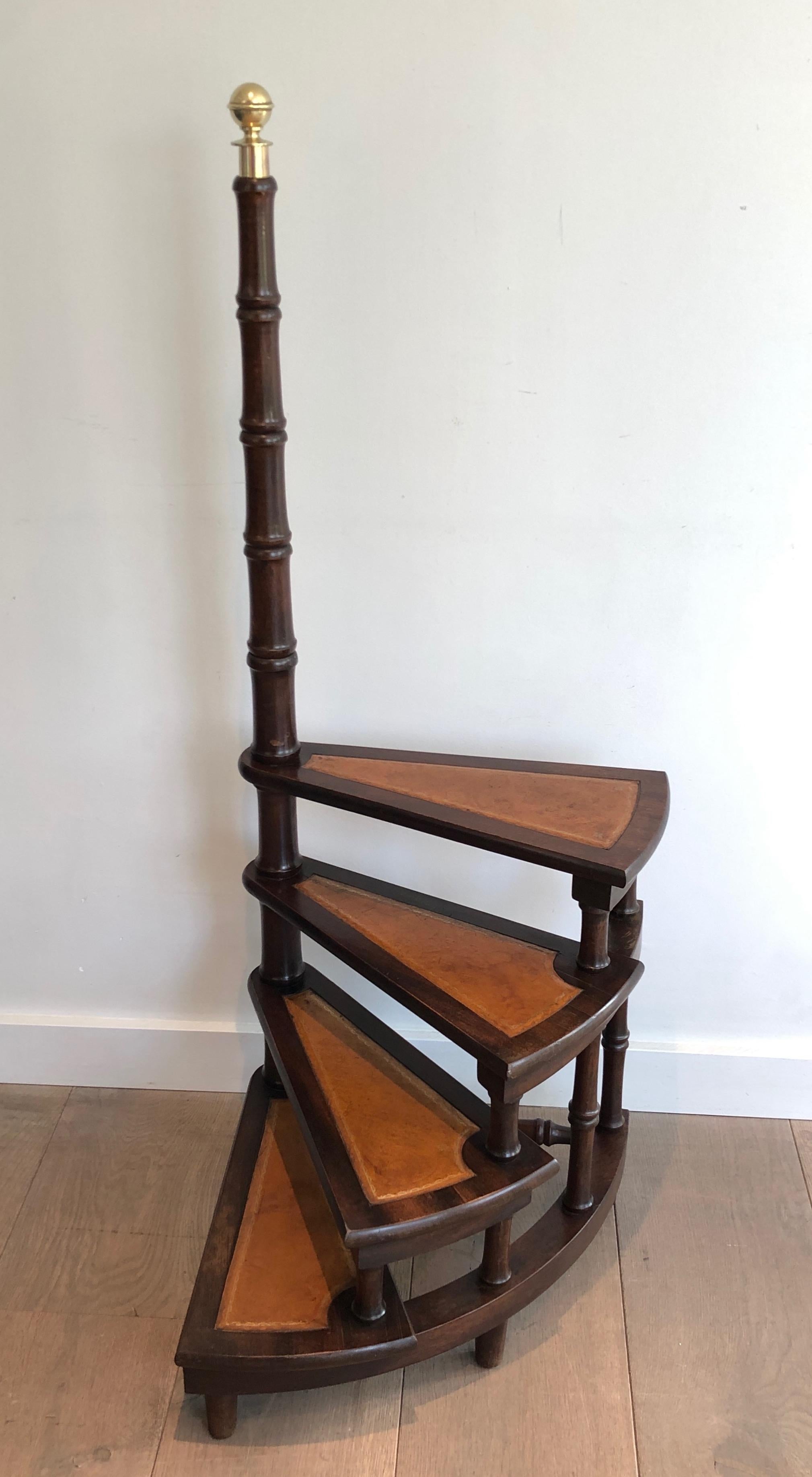 Neoclassical Library Stepladder in Wood, Leather and Brass For Sale