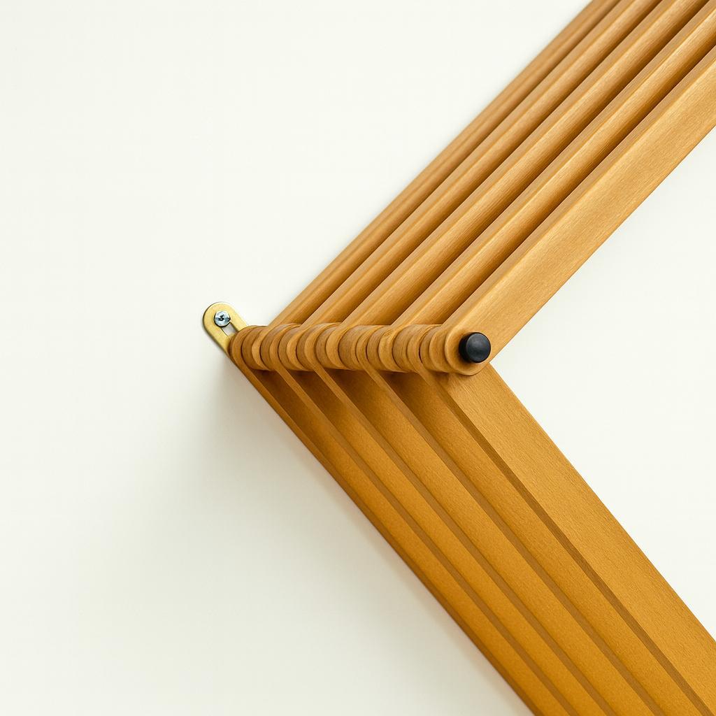 Pantografo-Bücherei in Massivholz und Ottone-Details - Italien - 70er Jahre (Messing) im Angebot