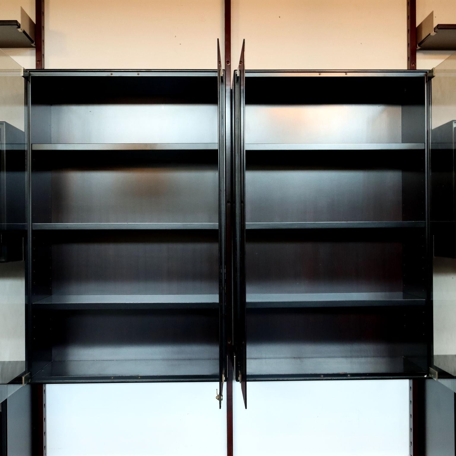 1970s Bookcase Production Formanova Design by Gianni Moscatelli In Excellent Condition For Sale In Milano, IT