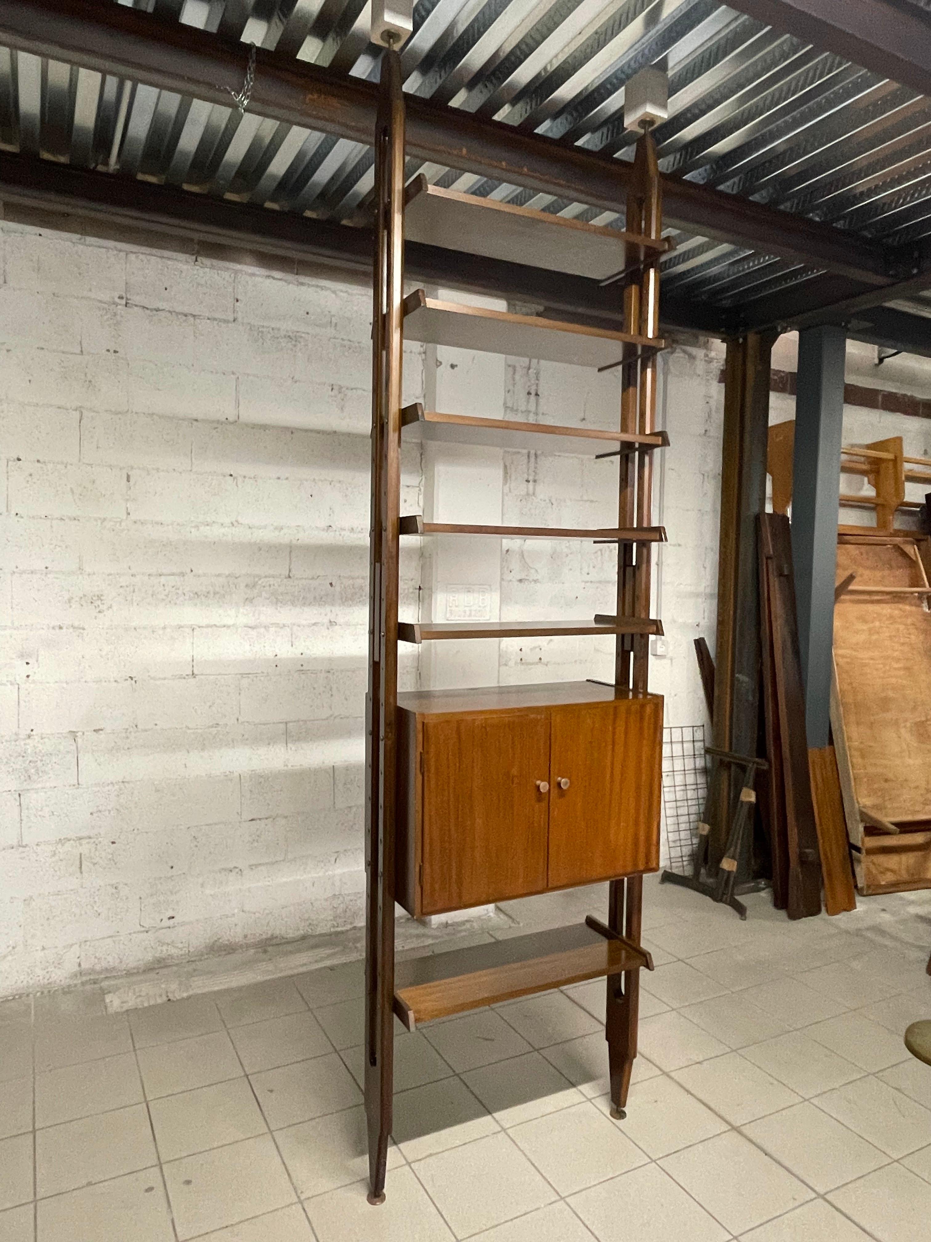 Teak Libreria cielo-terra anni '50-'60 a una campata in vendita
