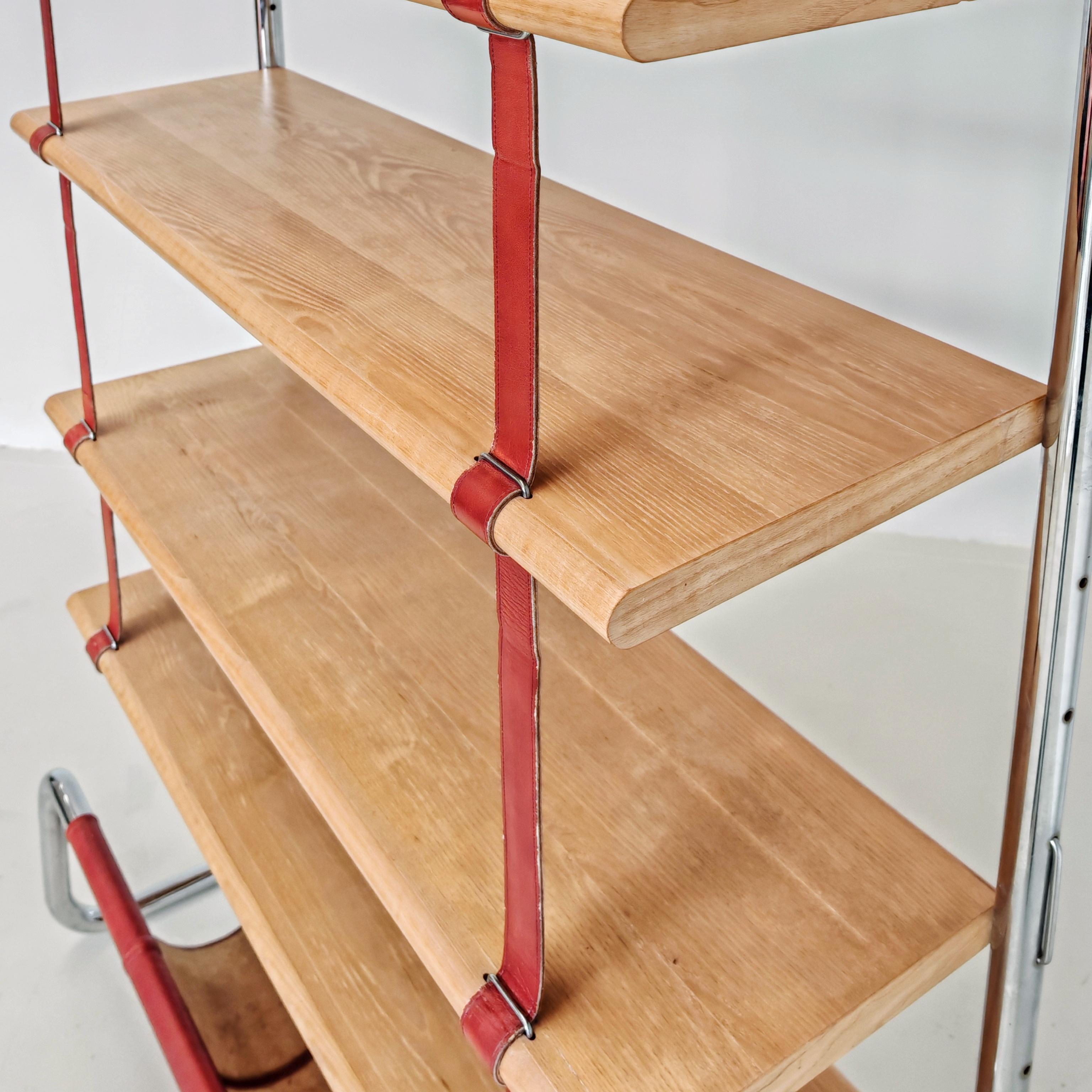 Bücherregal Chrom und rotes Leder Jumbo Line Luigi Massoni für Poltrona Frau 1970er im Angebot 9