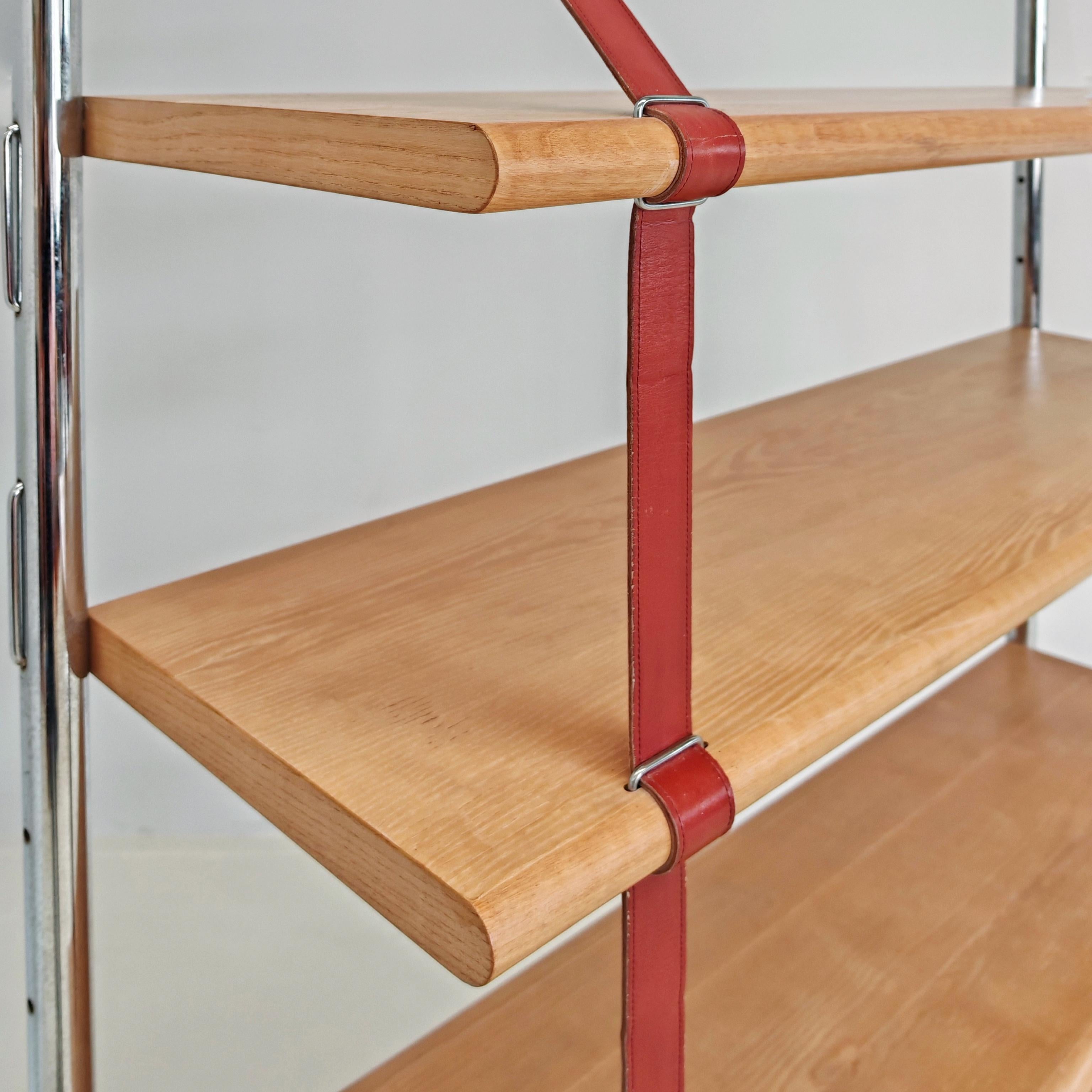 Bücherregal Chrom und rotes Leder Jumbo Line Luigi Massoni für Poltrona Frau 1970er (20th Century) im Angebot