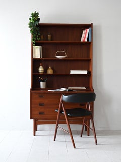 Libreria danese in teak anni '50 con cassetti
