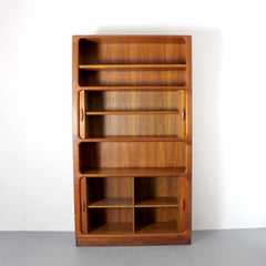 Librería Dyrlund en madera de teca 1960 Dinamarca