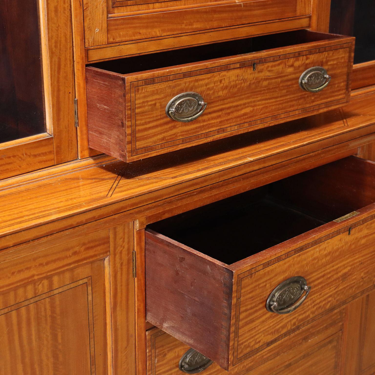 Legno Libreria in Stile Neoclassico Inghilterra XX Secolo in vendita