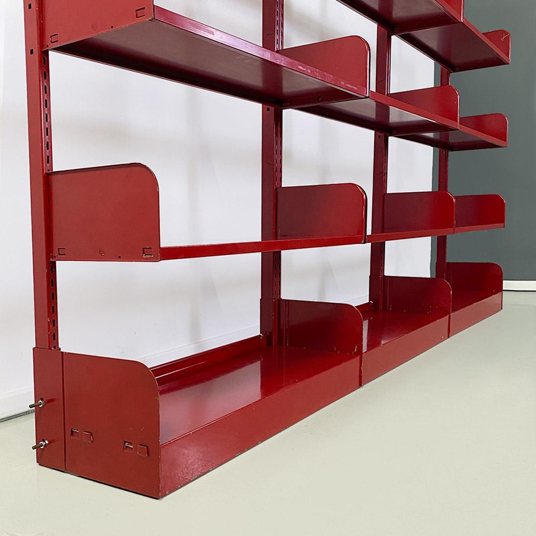 Métal Bibliothèque modulaire Congresso en métal rouge foncé, italienne, par Lips Vago 1968
