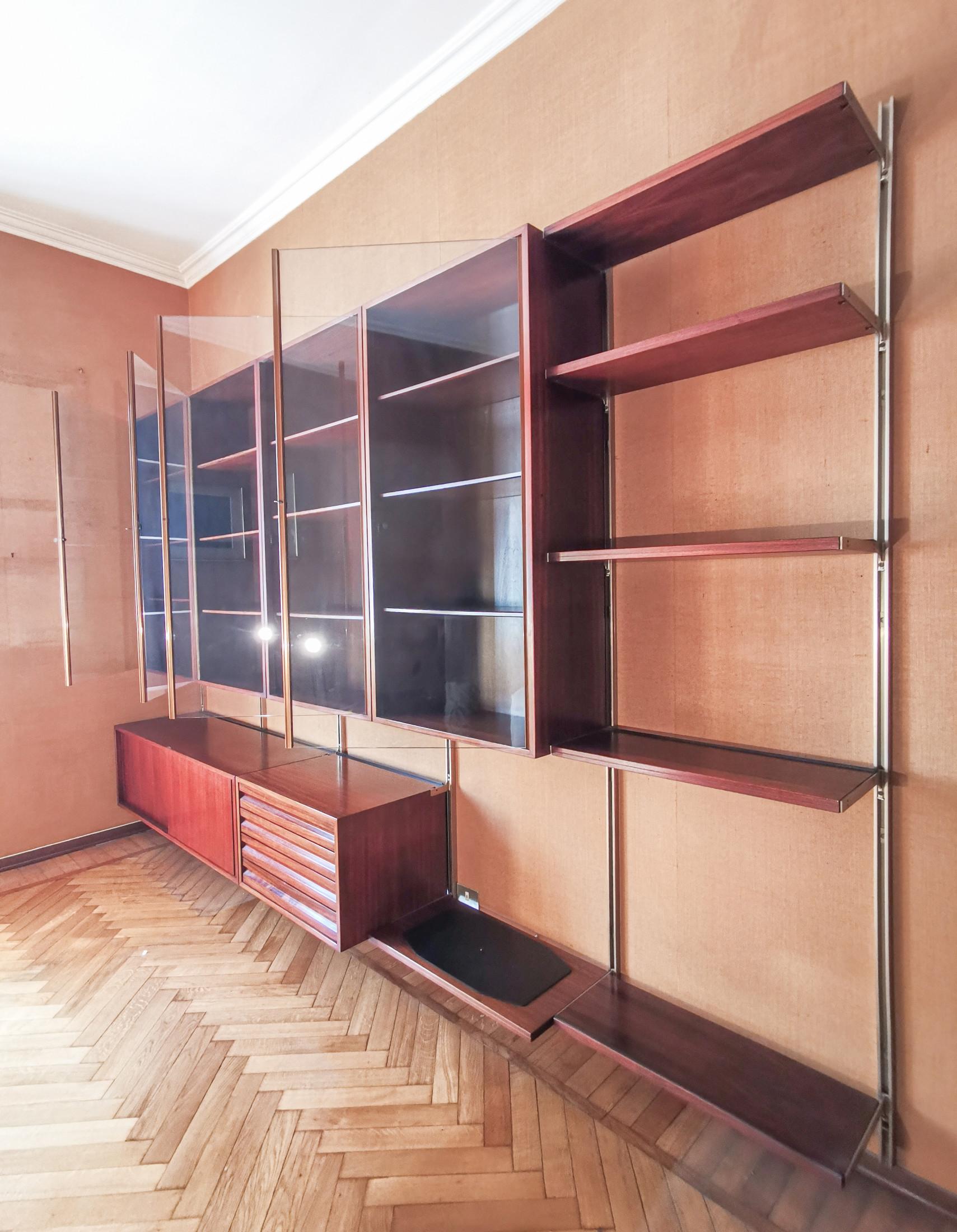 Libreria modulare E22, design Osvaldo BORSANI per Tecno. Anni 50 In Good Condition For Sale In Torino, IT