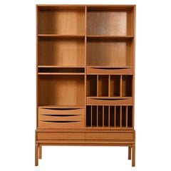 Modular oak bookcase by Marian Grabinski