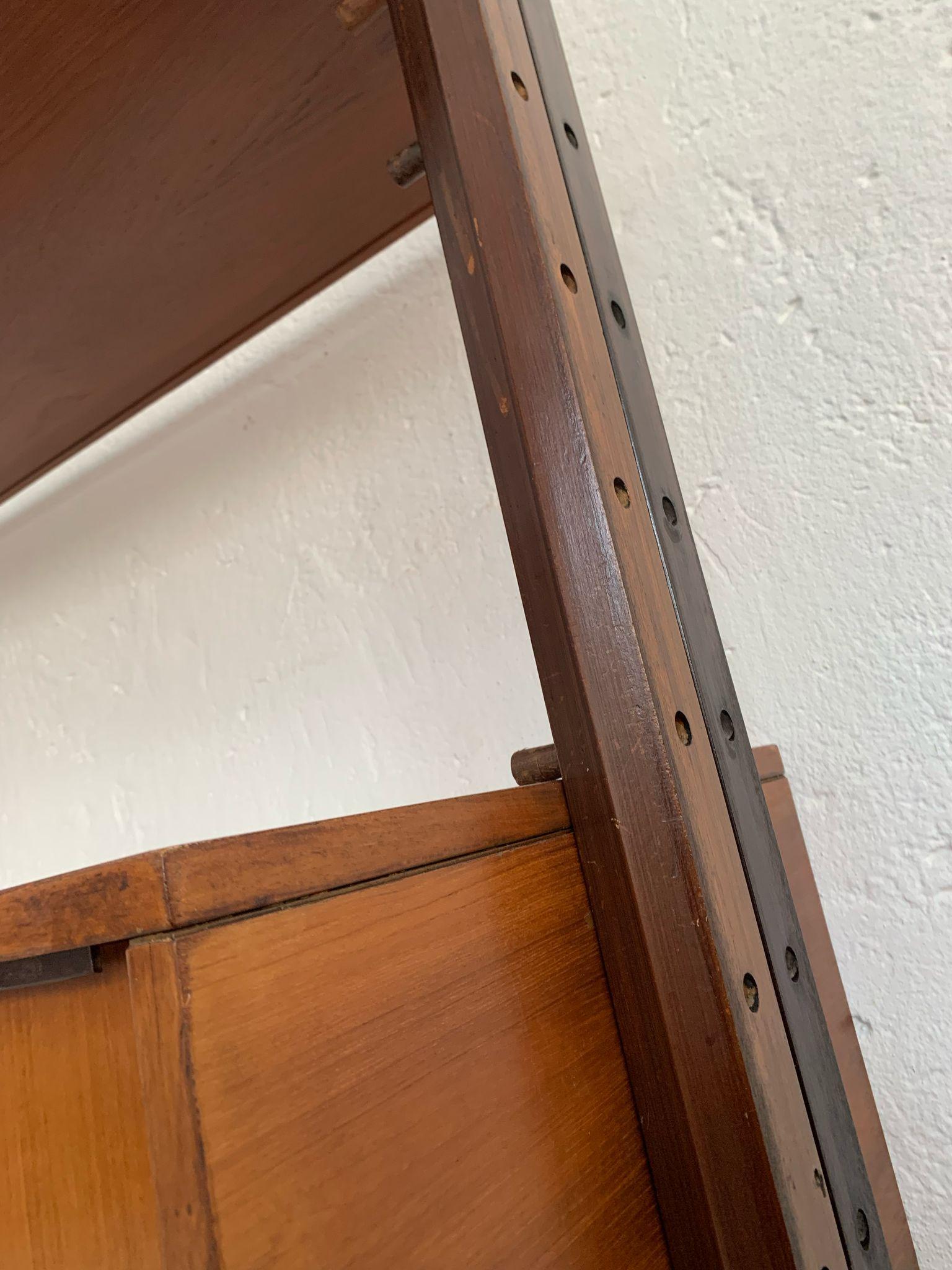 Modular teak bookcase by Leonardo Fiori, produced by Isa, 1960s, Italy in vendita 5