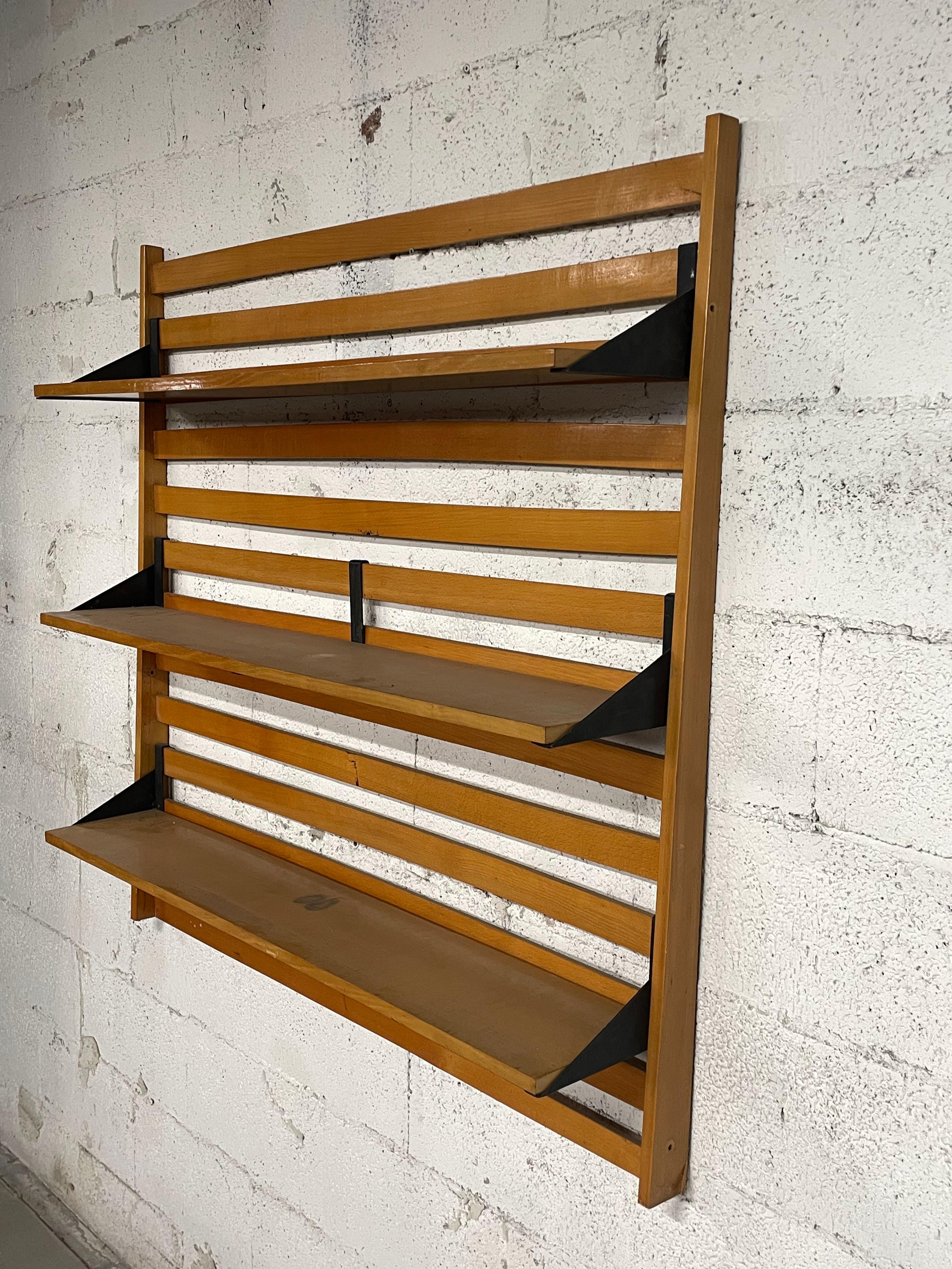 1960s hanging bookcase made of beech wood For Sale 4