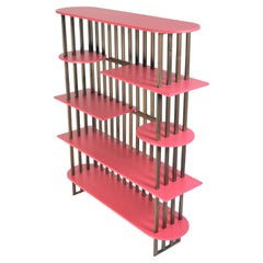 Bücherregal, Regale mit Holzbeinen und MDF-Fachböden
