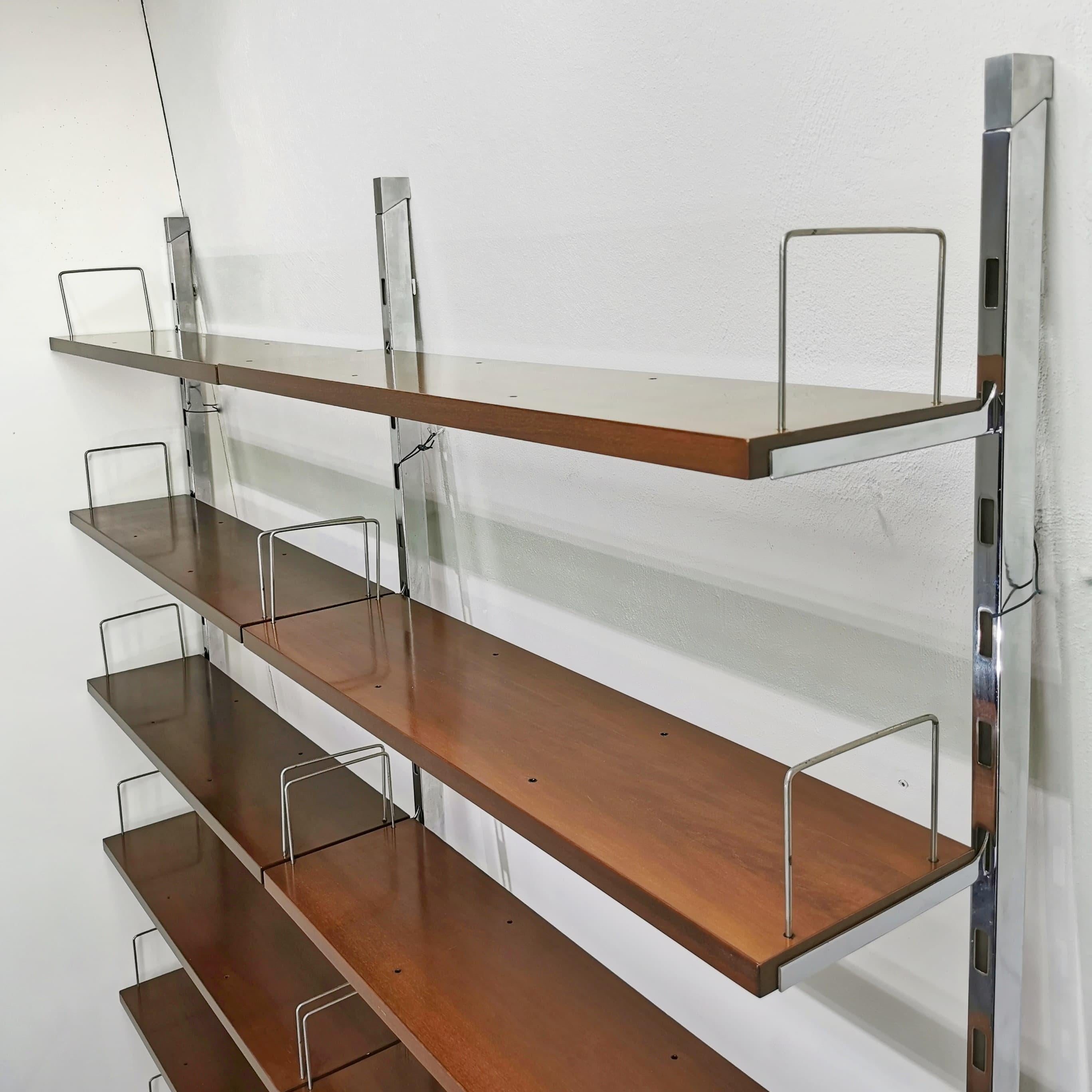 Bibliothèque à étagères murales en teck et acier par Ico Parisi pour MIM 1970 en vente 1