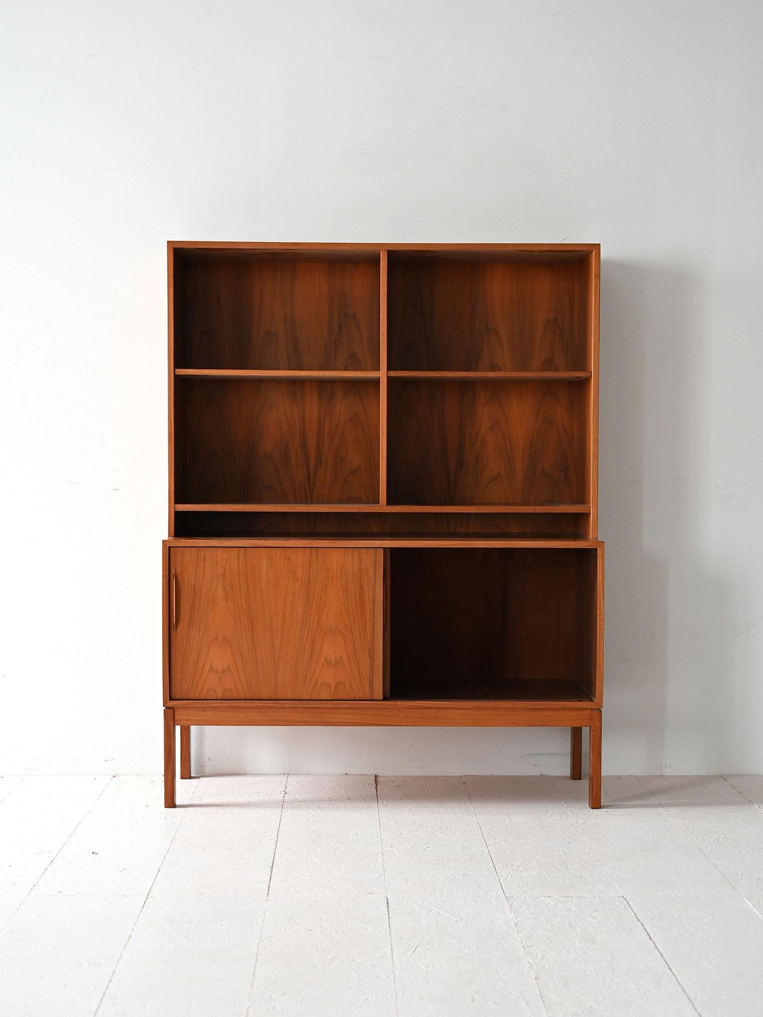 Scandinavian Bibliothèque scandinave en teck des années 1950/60 en vente