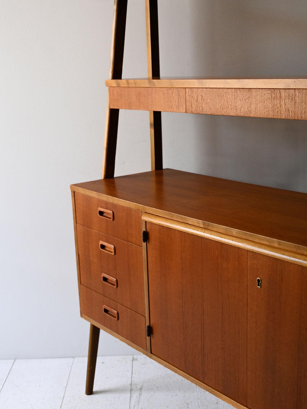 Scandinavian 1950s/60s teak bookcase For Sale 3