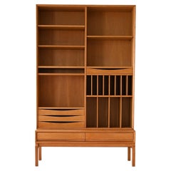 Librería escandinava de roble de los años 60