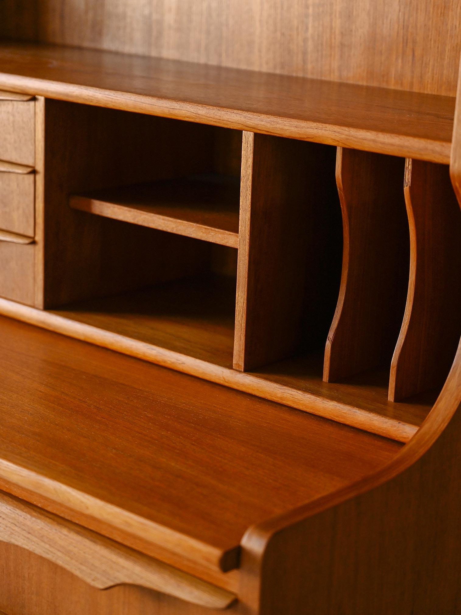 Scandinavian bookcase with foldaway desk For Sale 2