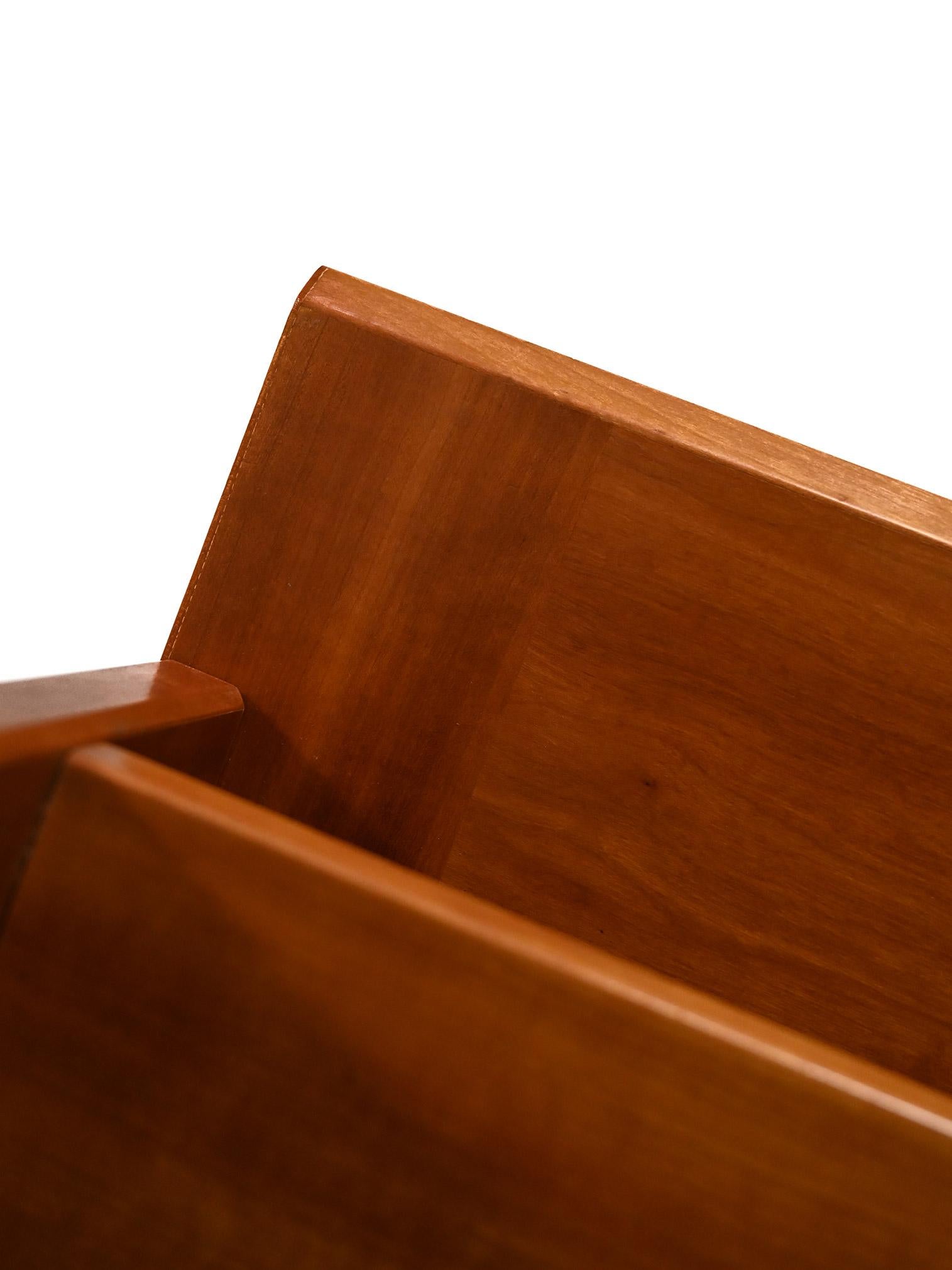 Bibliothèque scandinave avec buffet et tablettes, années 40/50 en vente 3