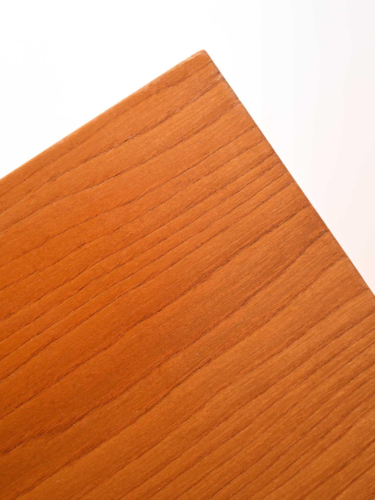 Bibliothèque en orme scandinave vintage des années 40/50 Bon état - En vente à Brescia, IT