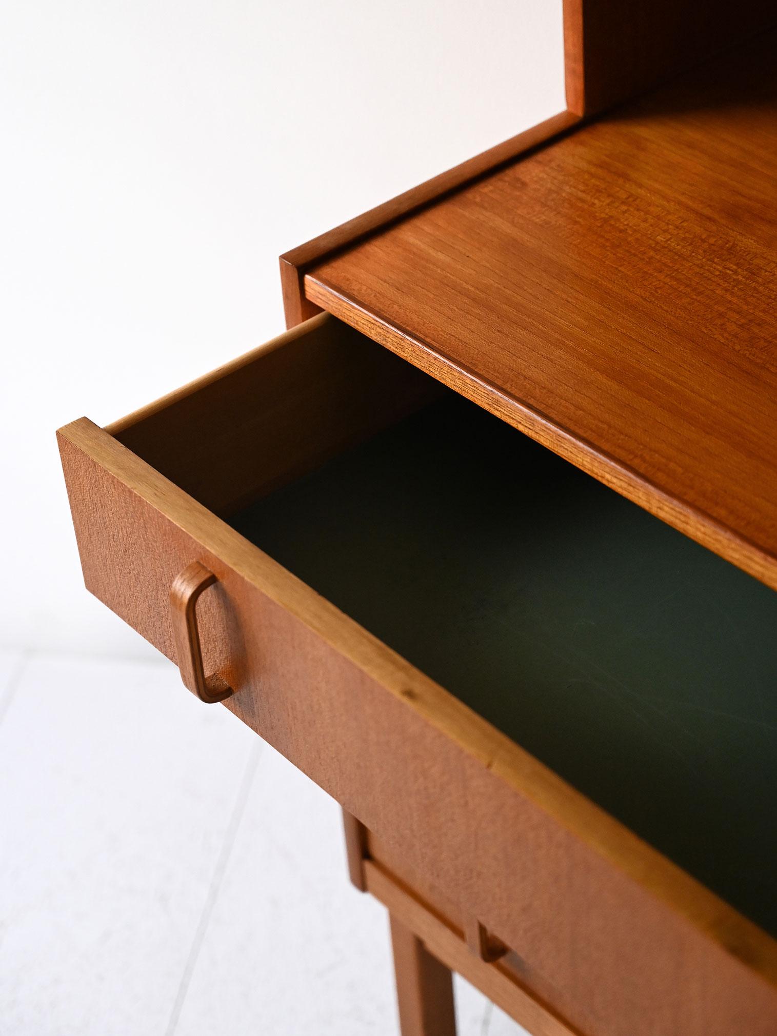 Librería escandinava vintage con cajones de B. Fridhagen Teca en venta