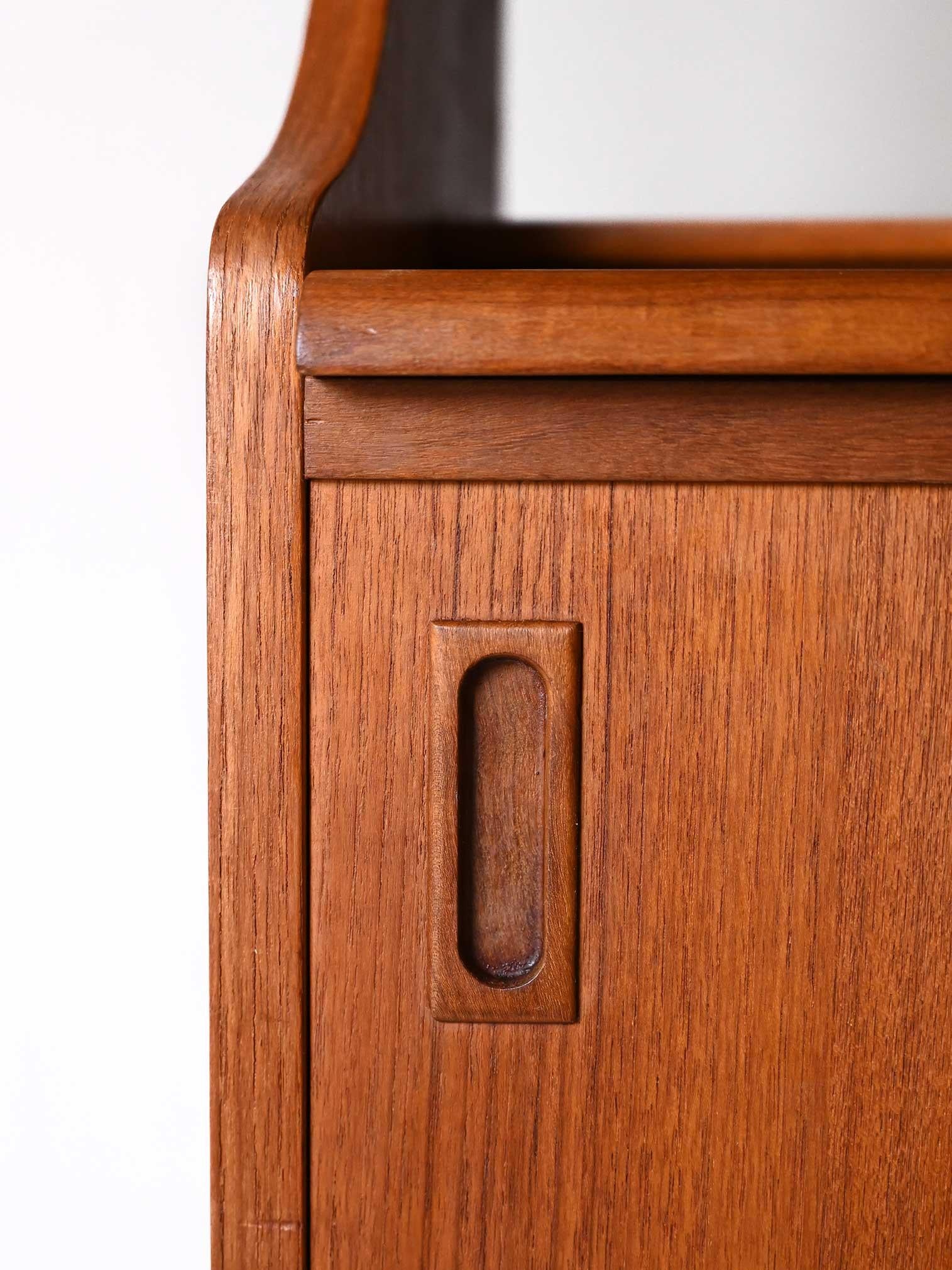 Vintage Scandinavian bookcase with 1950s sideboard For Sale 4