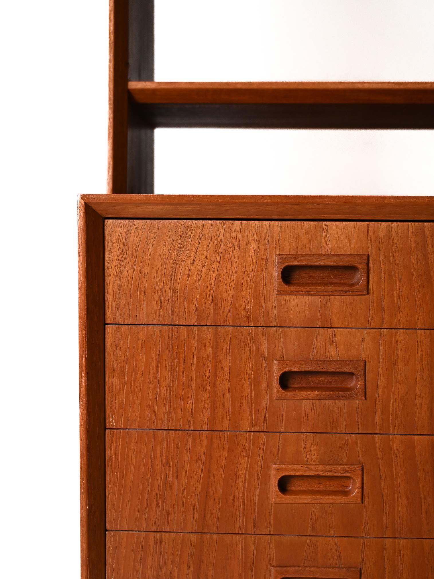 Teck Bibliothèque vintage en teck scandinave avec tiroirs en vente