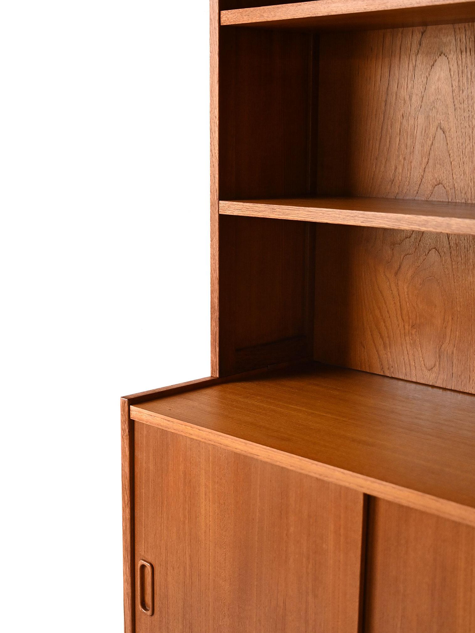 Teck Bibliothèque vintage en teck scandinave avec joints apparents en vente