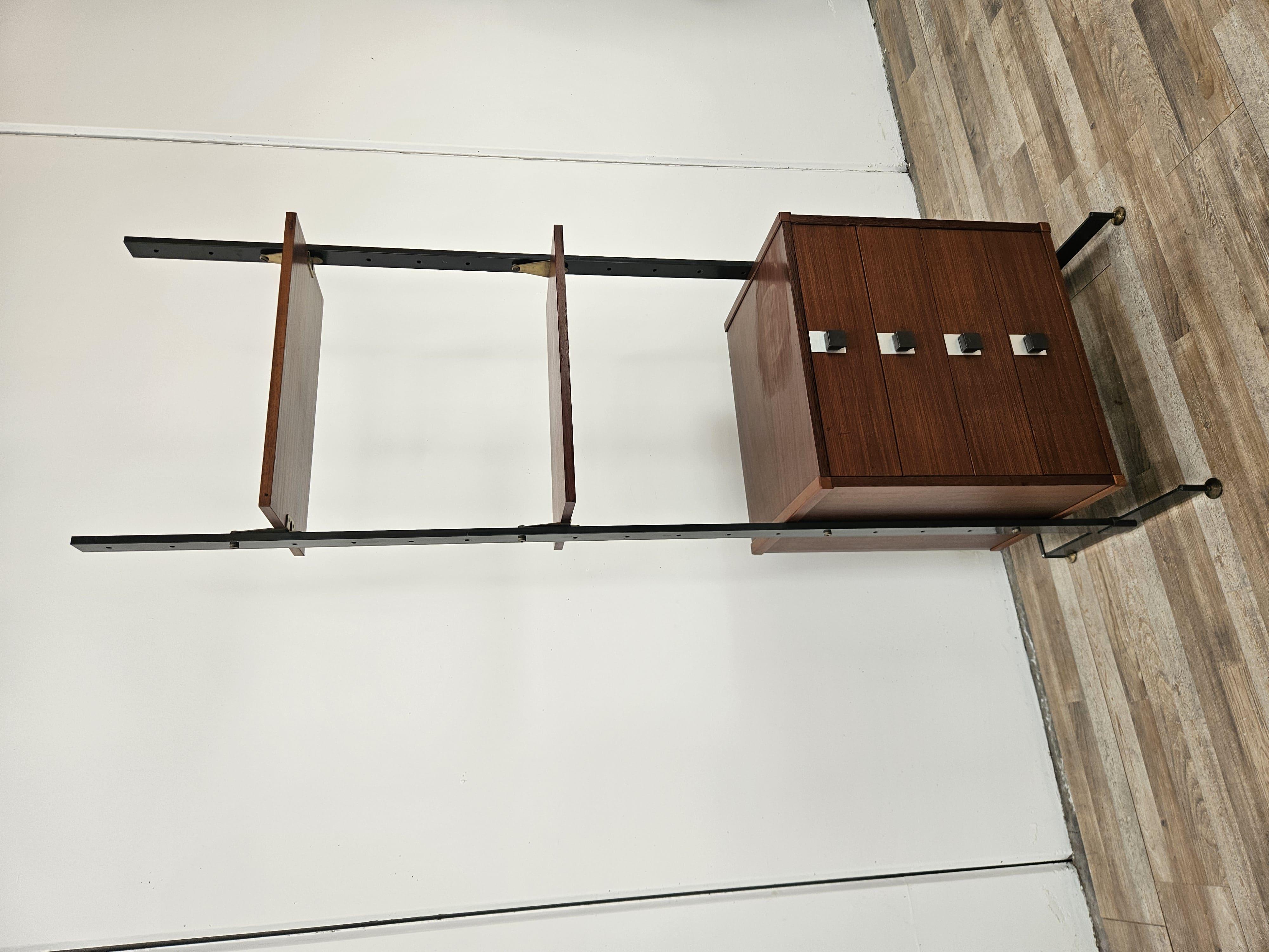 Librería de estilo escandinavo con cajones y estantes de Dal Vera, 1970 Escandinavo moderno en venta