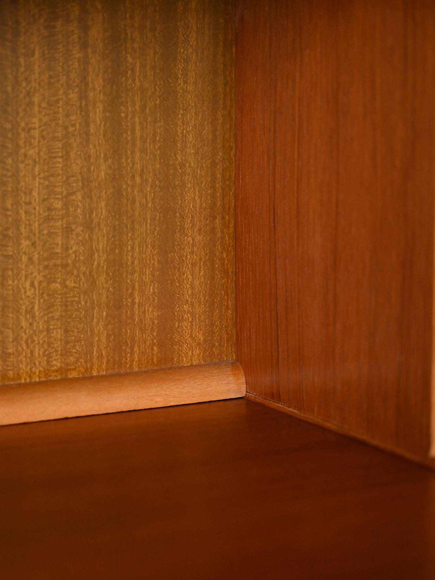 Vintage bookcase with pull-out shelf For Sale 4