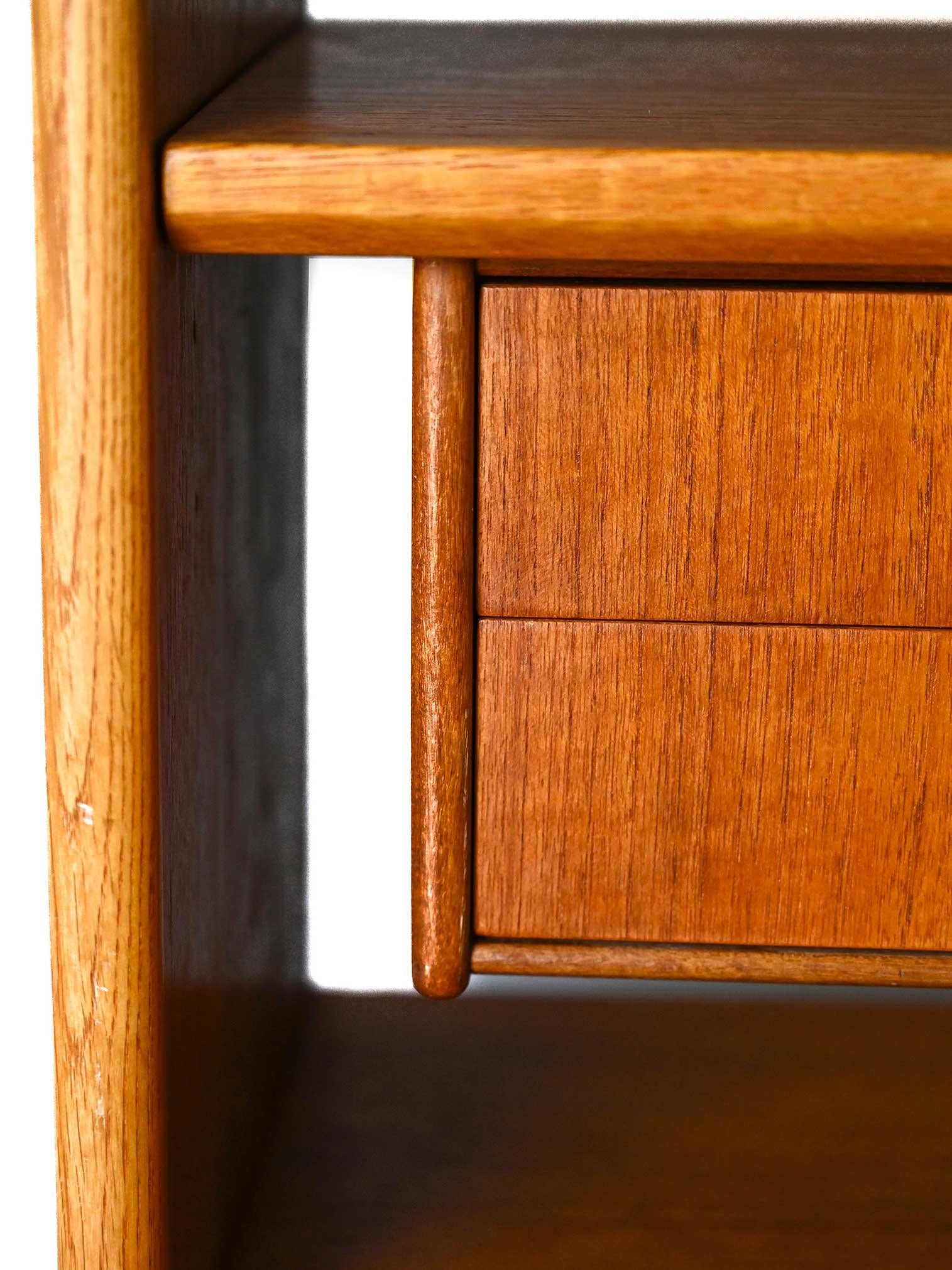 Vintage bookcase with writing desk 1