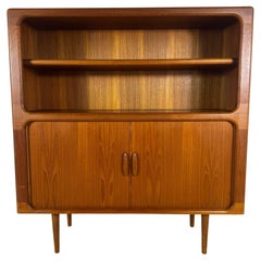 Vintage Dyrlund Teak Bücherregal mit Verstecktüren - Dänemark 1960er Jahre