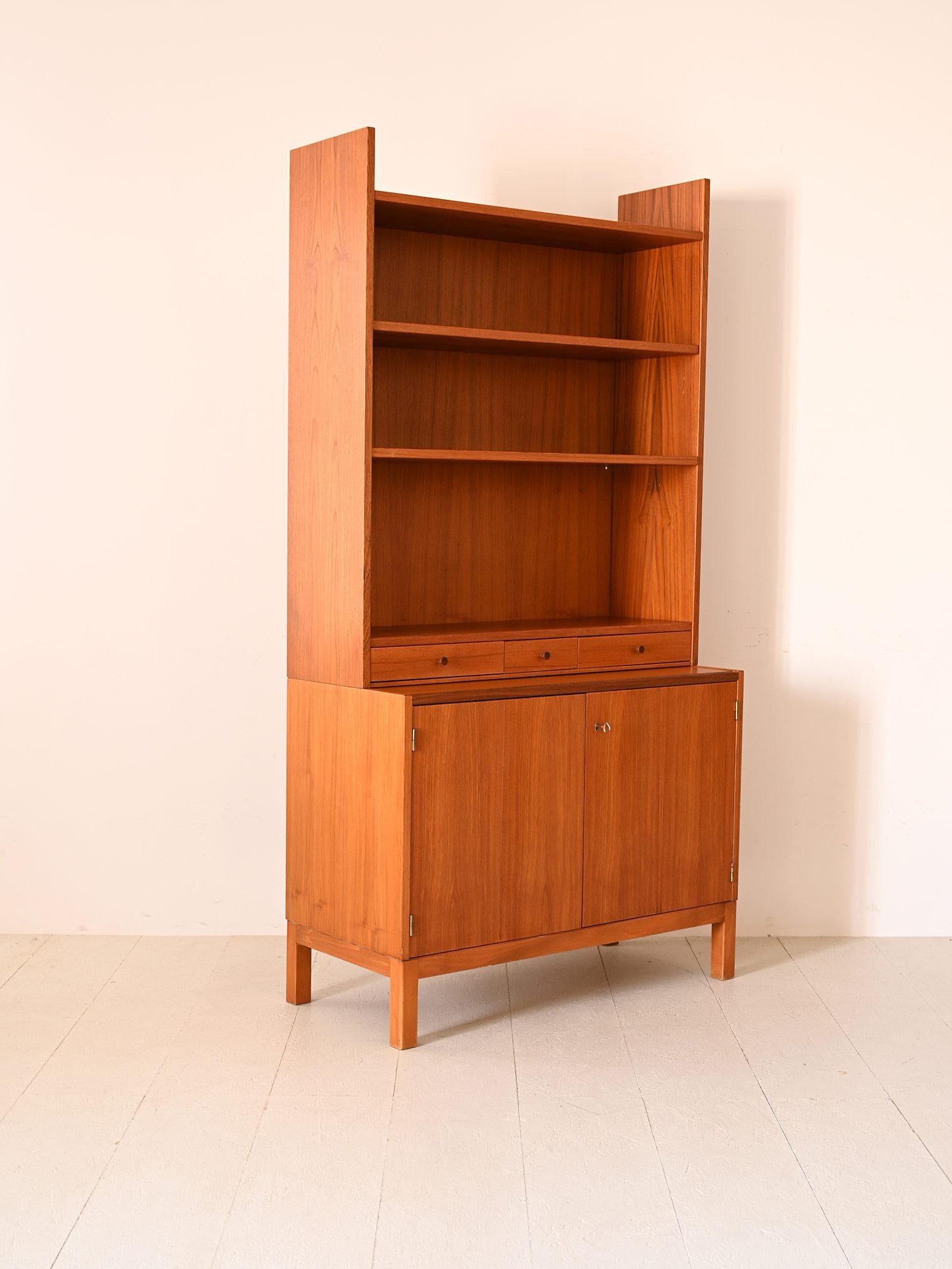 Mid-20th Century Vintage Danish style bookcase with pull-out shelf For Sale