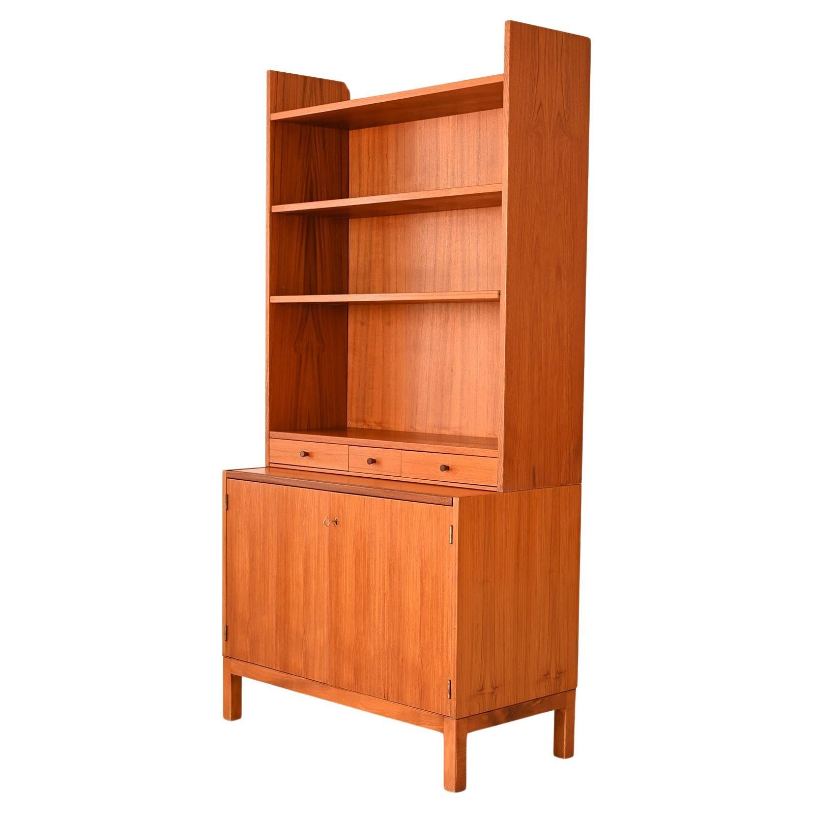 Vintage Danish style bookcase with pull-out shelf For Sale