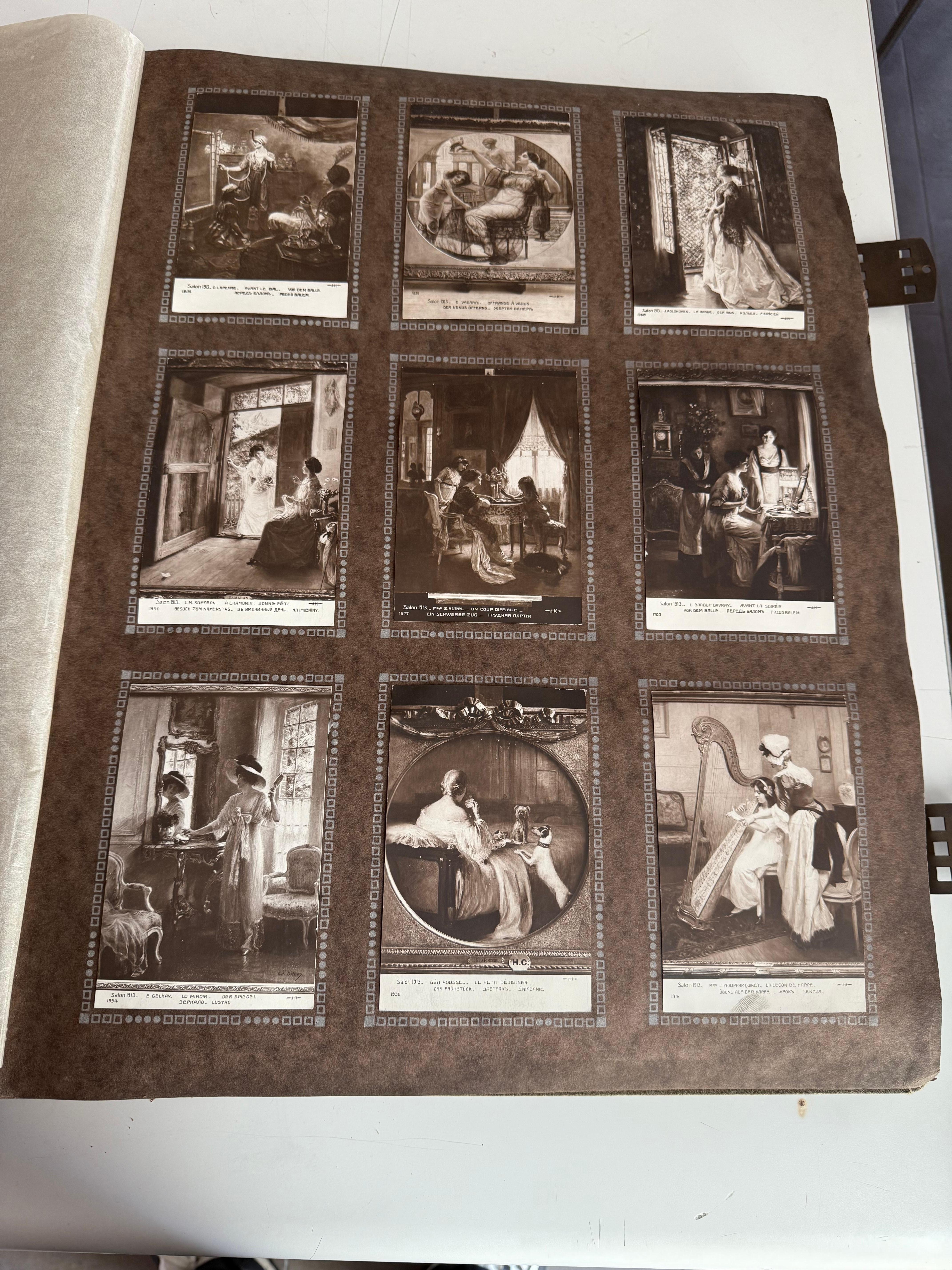 Papier Collection de livres anciens de photos et de portraits français du 19e siècle en vente