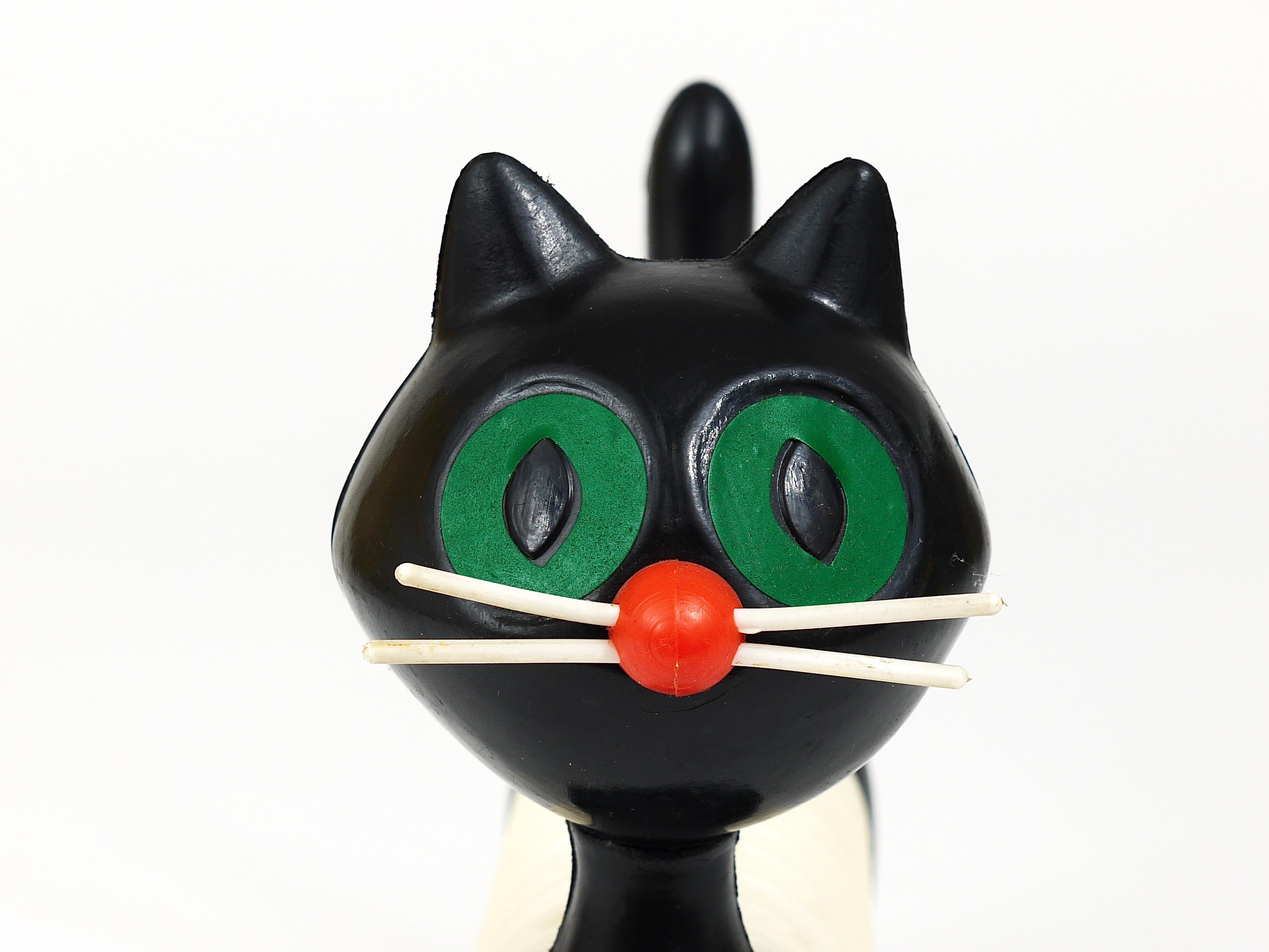 Libuse Niklova Accordion Squeaky Toy Cat „Tomcat“ by Fatra, Czechoslovakia 1960s 3