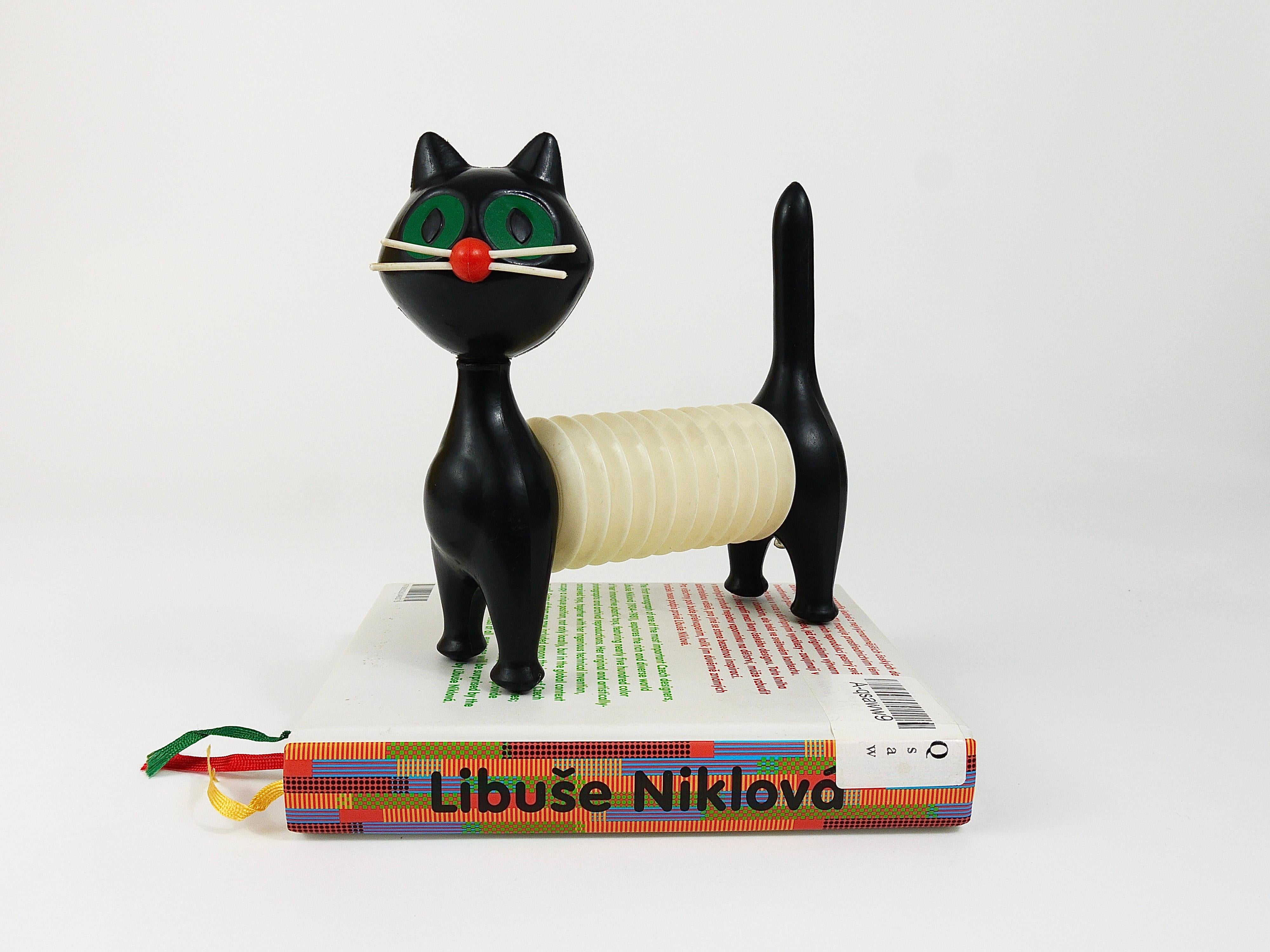 Libuse Niklova Accordion Squeaky Toy Cat „Tomcat“ by Fatra, Czechoslovakia 1960s 6