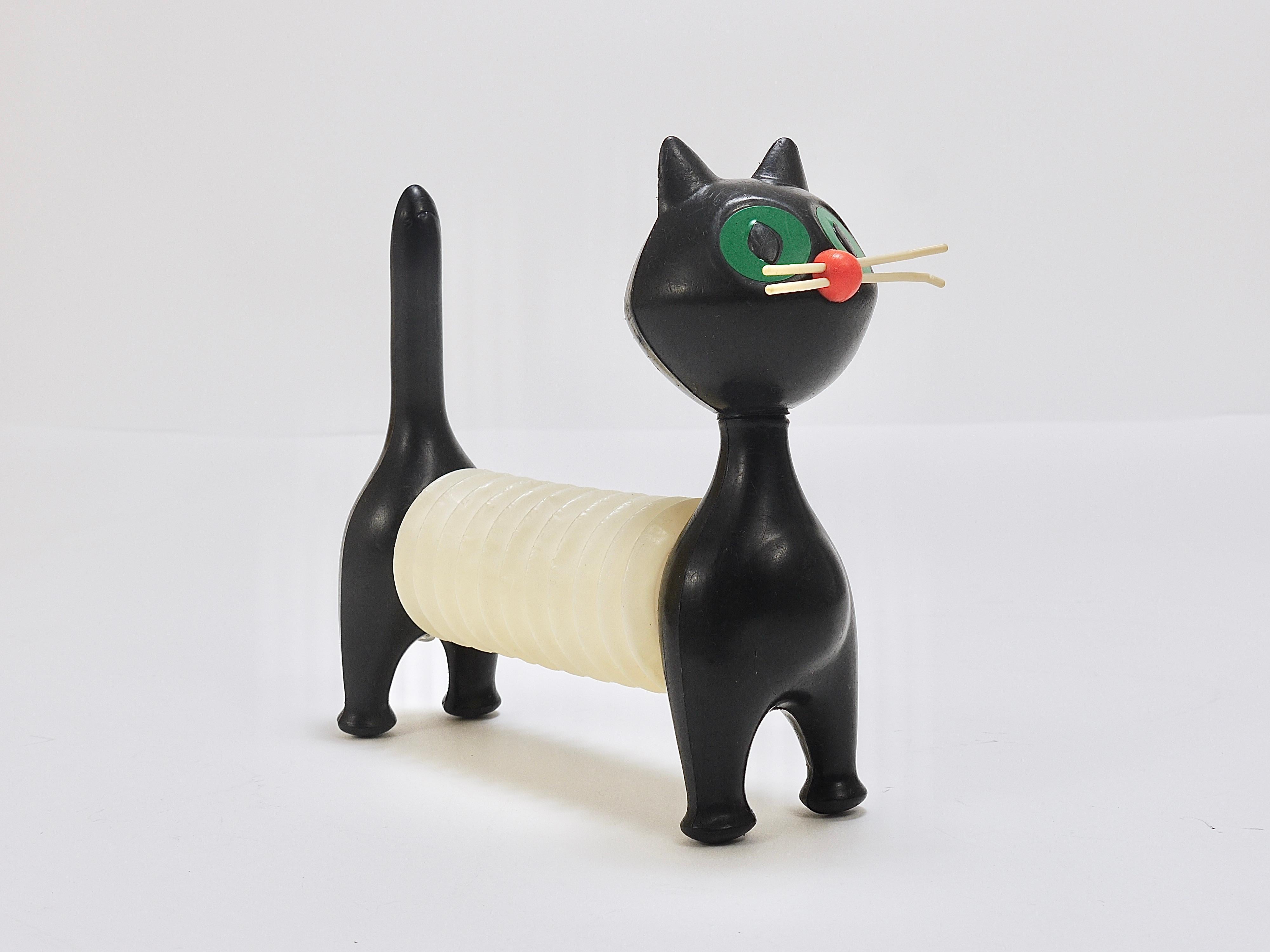 Plastic Libuse Niklova Accordion Squeaky Toy Cat „Tomcat“ by Fatra, Czechoslovakia 1960s For Sale