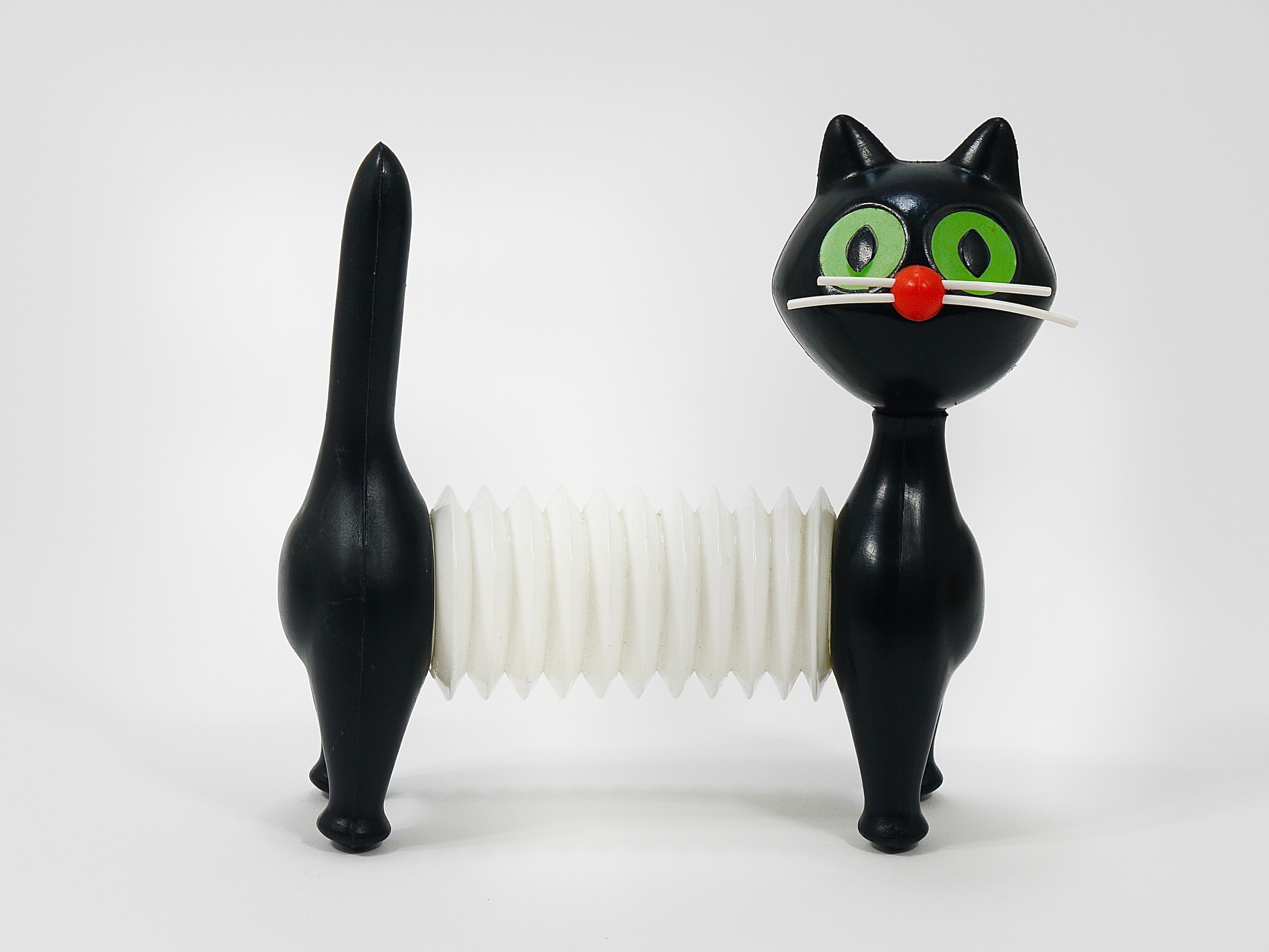 Libuse Niklova Accordion Squeaky Toy Cat „Tomcat“ by Fatra, Czechoslovakia 1960s